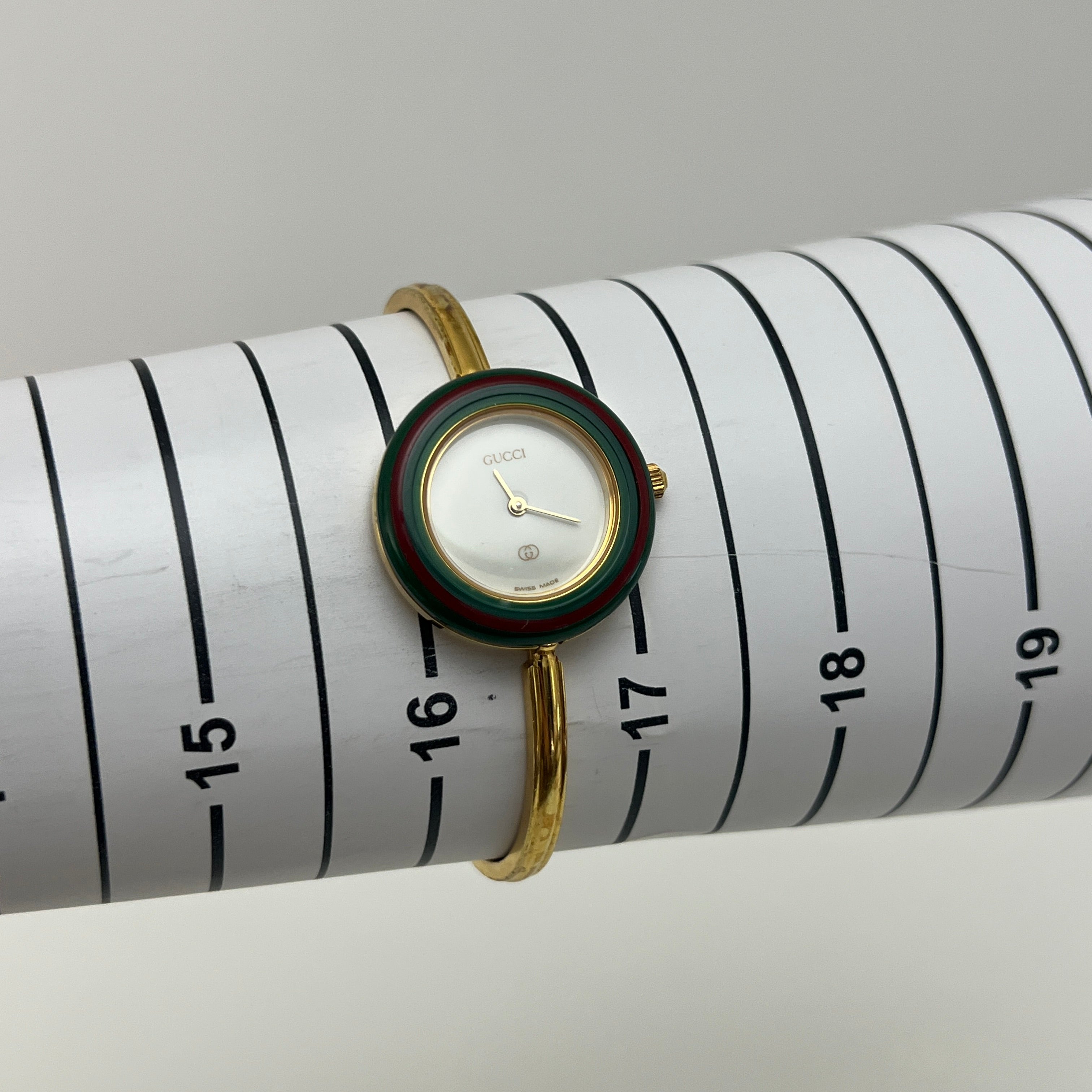 Montre GUCCI Play plaquée or dorée