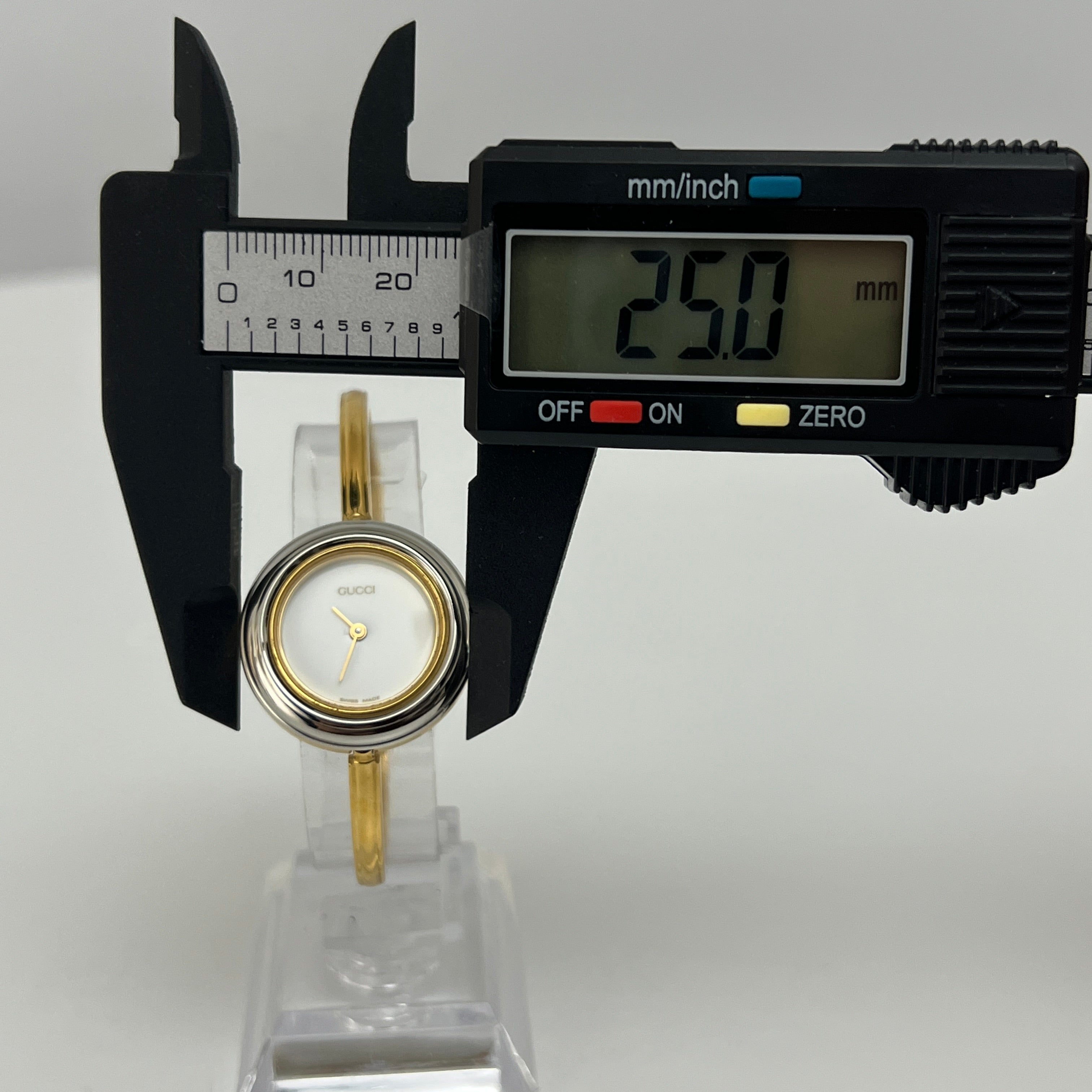 Montre GUCCI Play plaquée or dorée