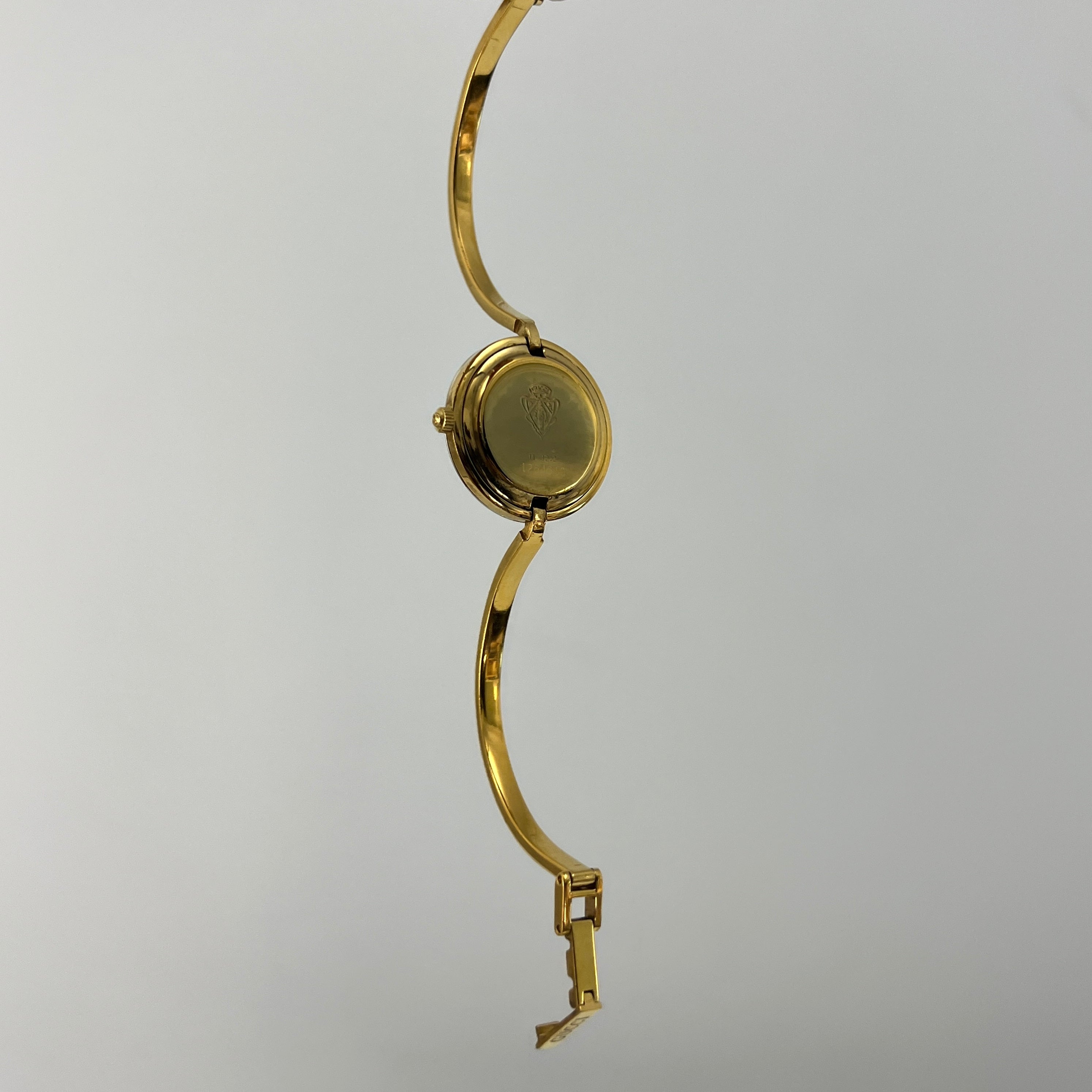 Montre GUCCI Play plaquée or dorée