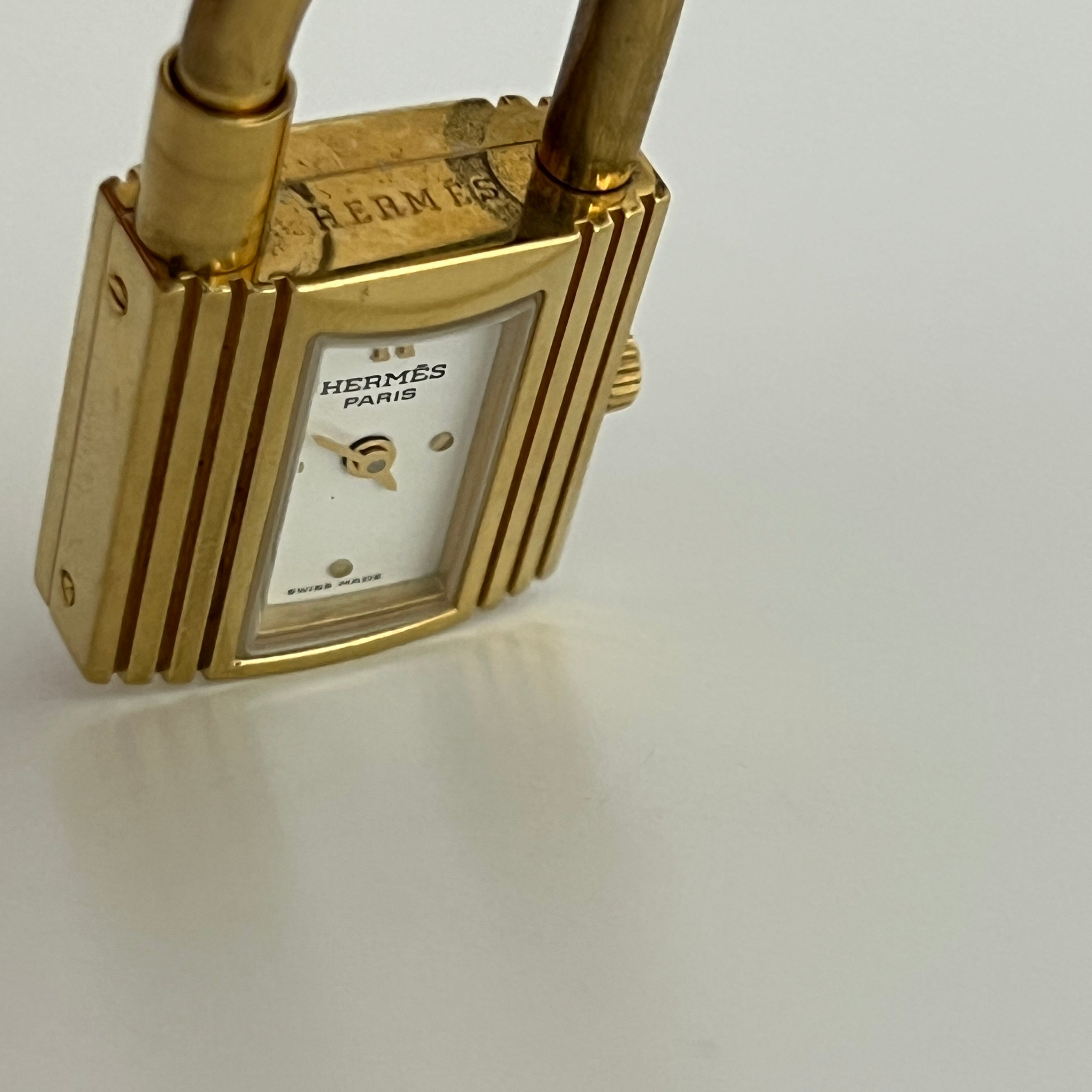 Montre HERMÈS Kelly plaquée or dorée