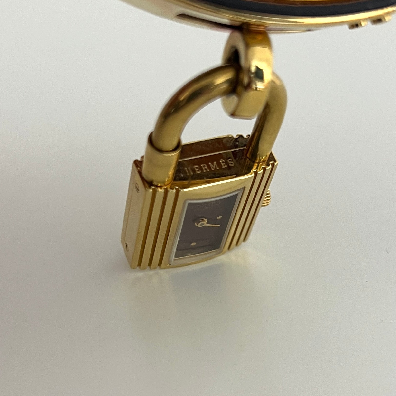 Montre HERMÈS Kelly plaquée or dorée