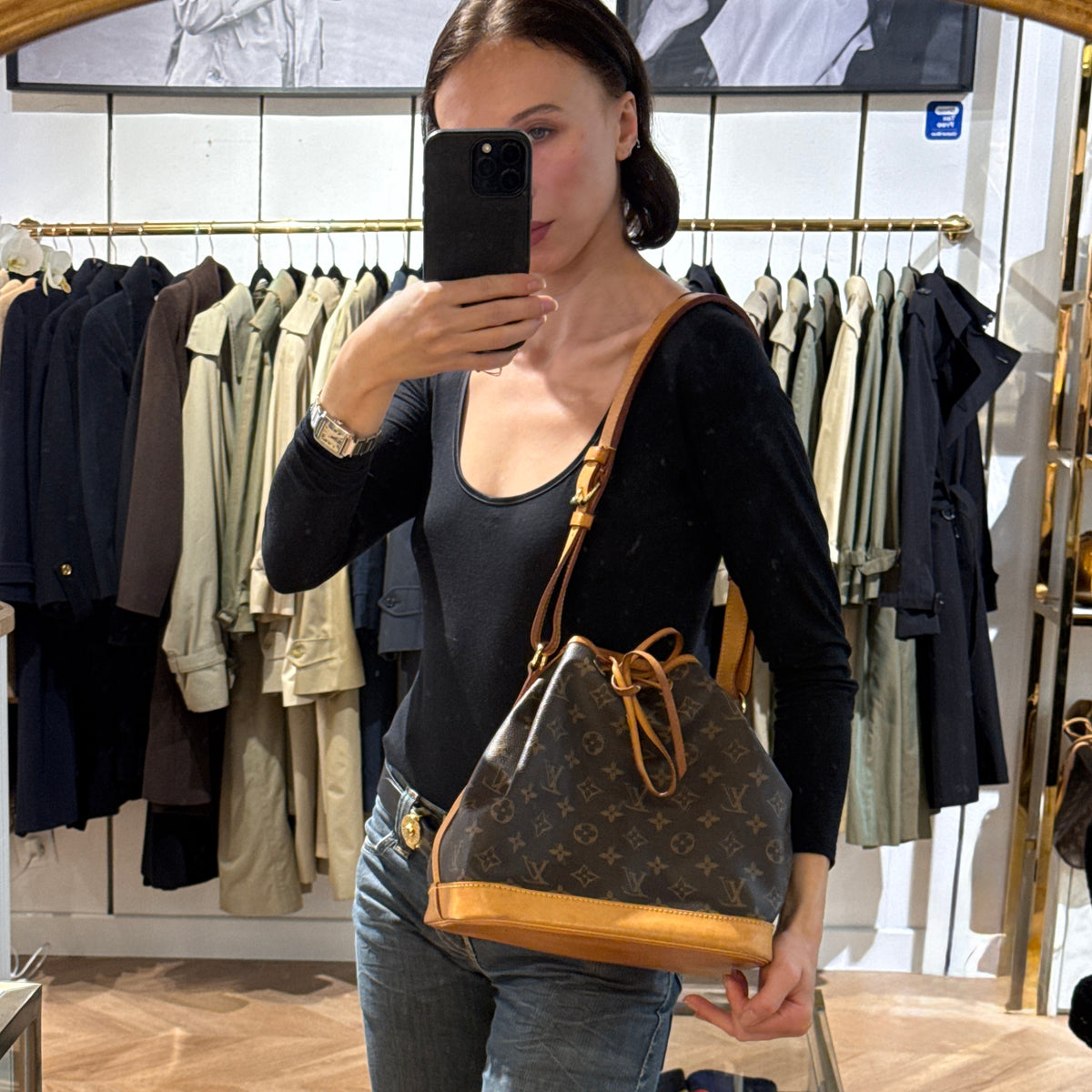Vintage 2016 LOUIS VUITTON Petite Noé bag in brown canvas and leather