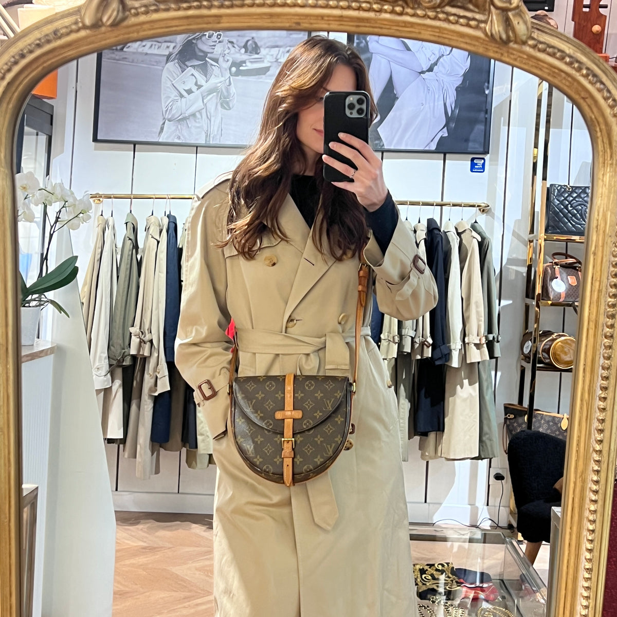 LOUIS VUITTON Chantilly MM shoulder bag in vintage 1994 brown canvas and leather