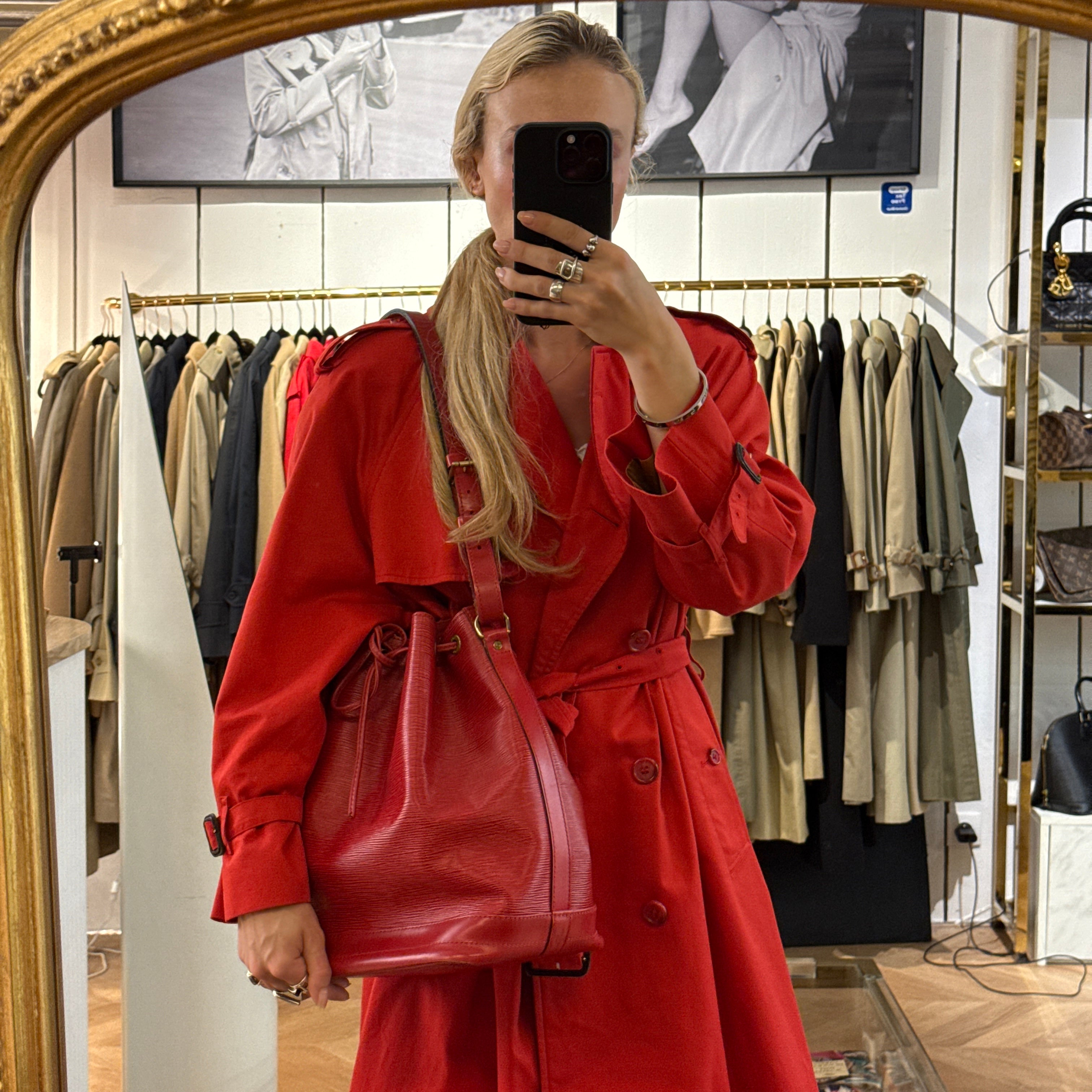 Sac LOUIS VUITTON Noé cuir épi rouge