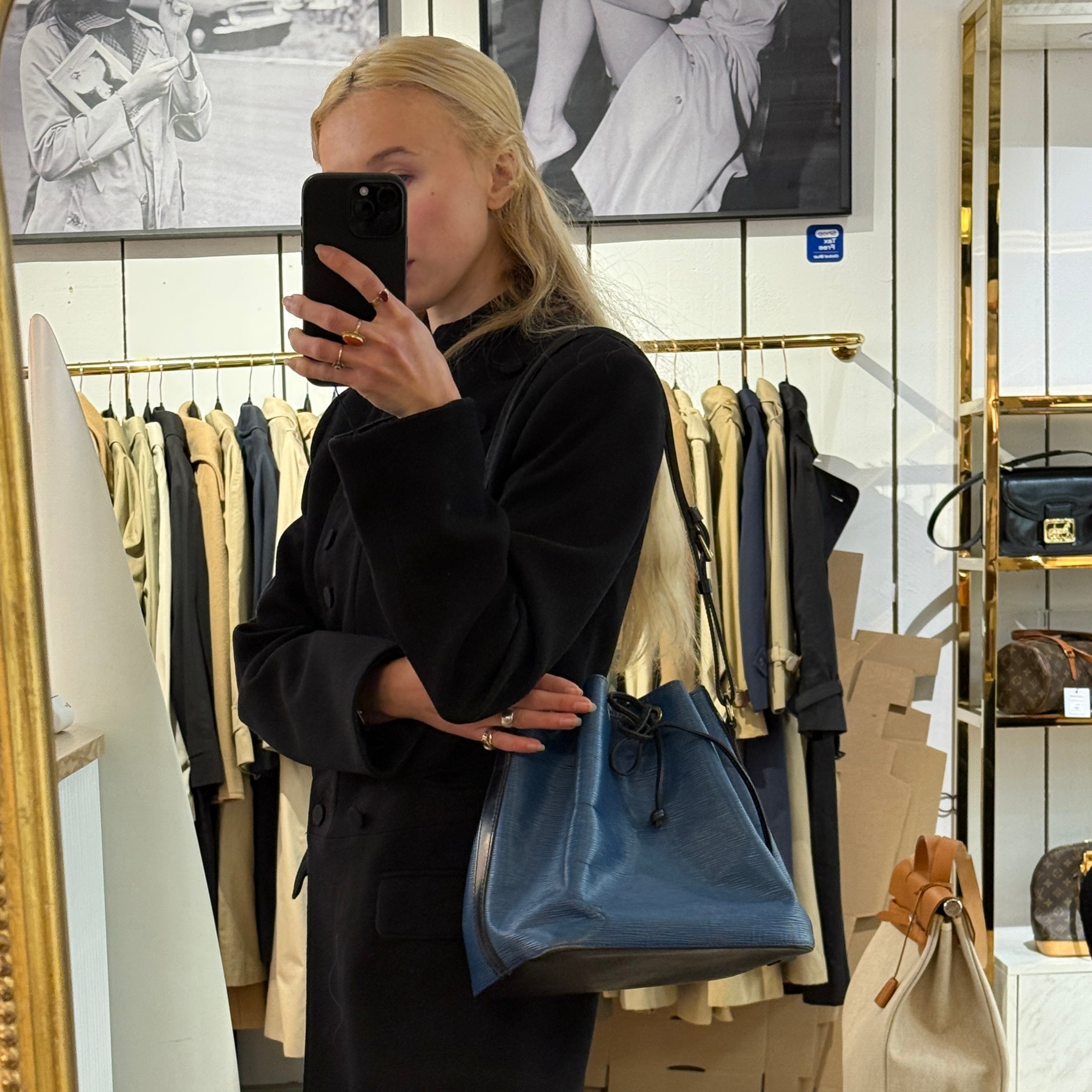 Sac à main LOUIS VUITTON Noé Petit cuir épi bleu