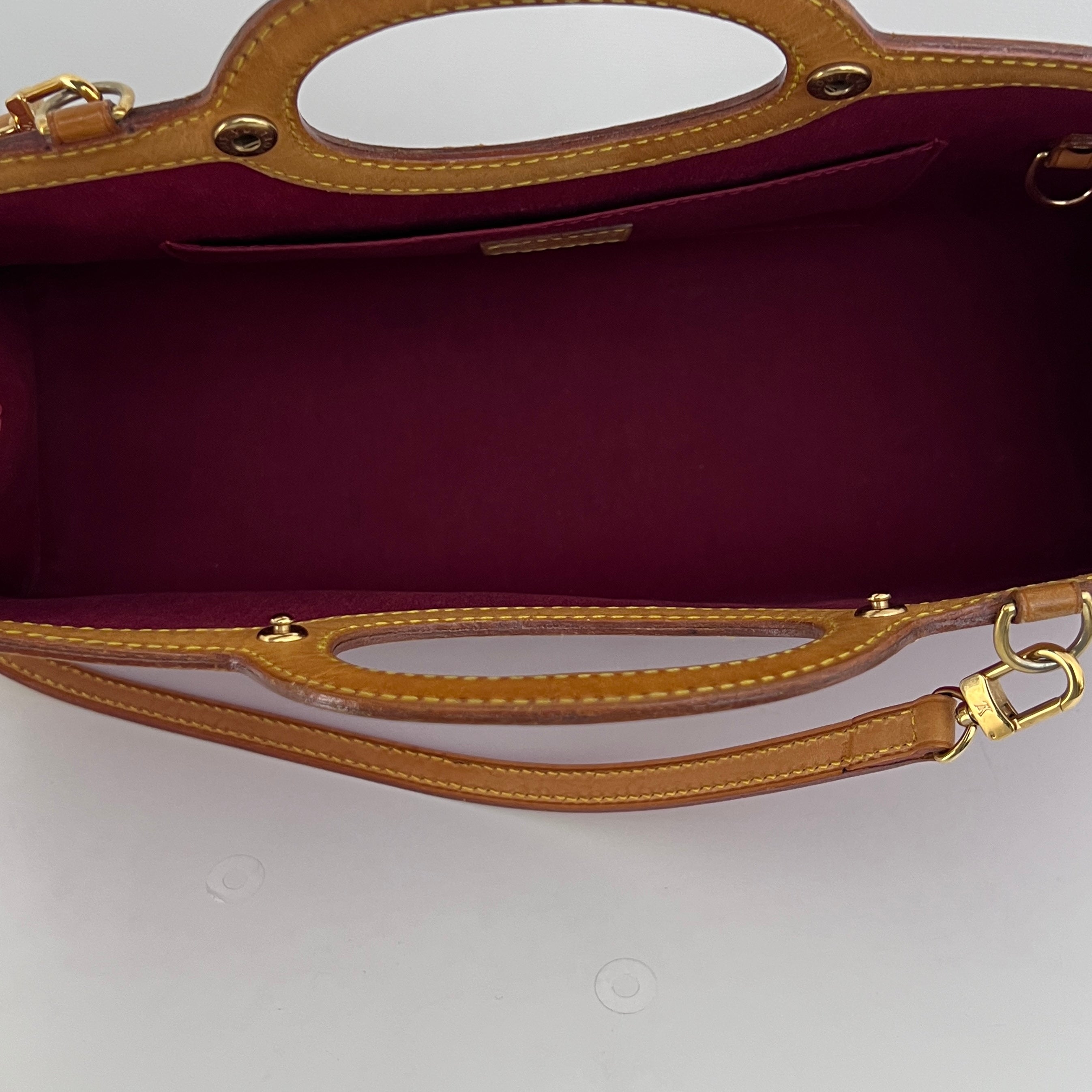 Sac LOUIS VUITTON Roxbury cuir verni rouge