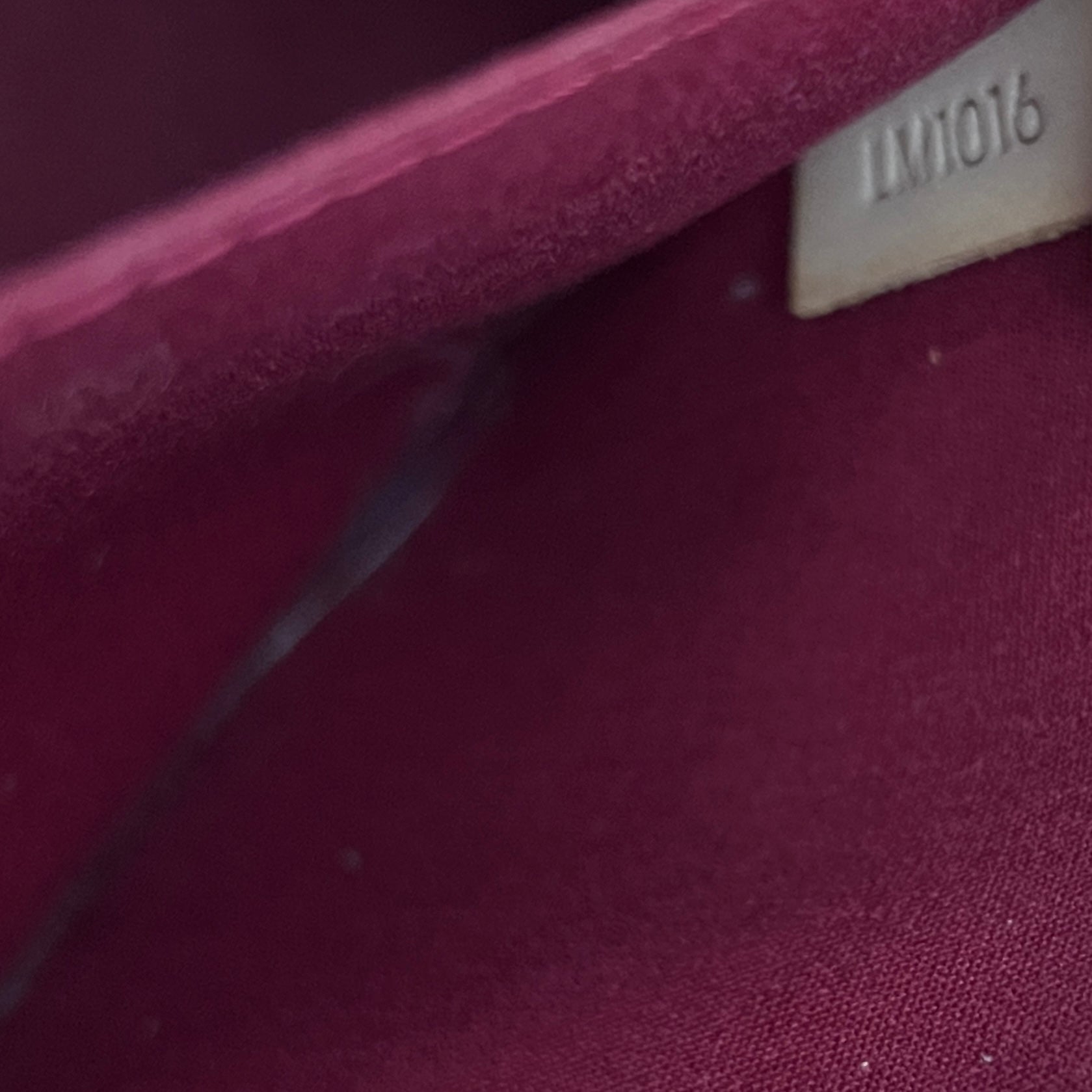 Sac LOUIS VUITTON Roxbury cuir verni rouge