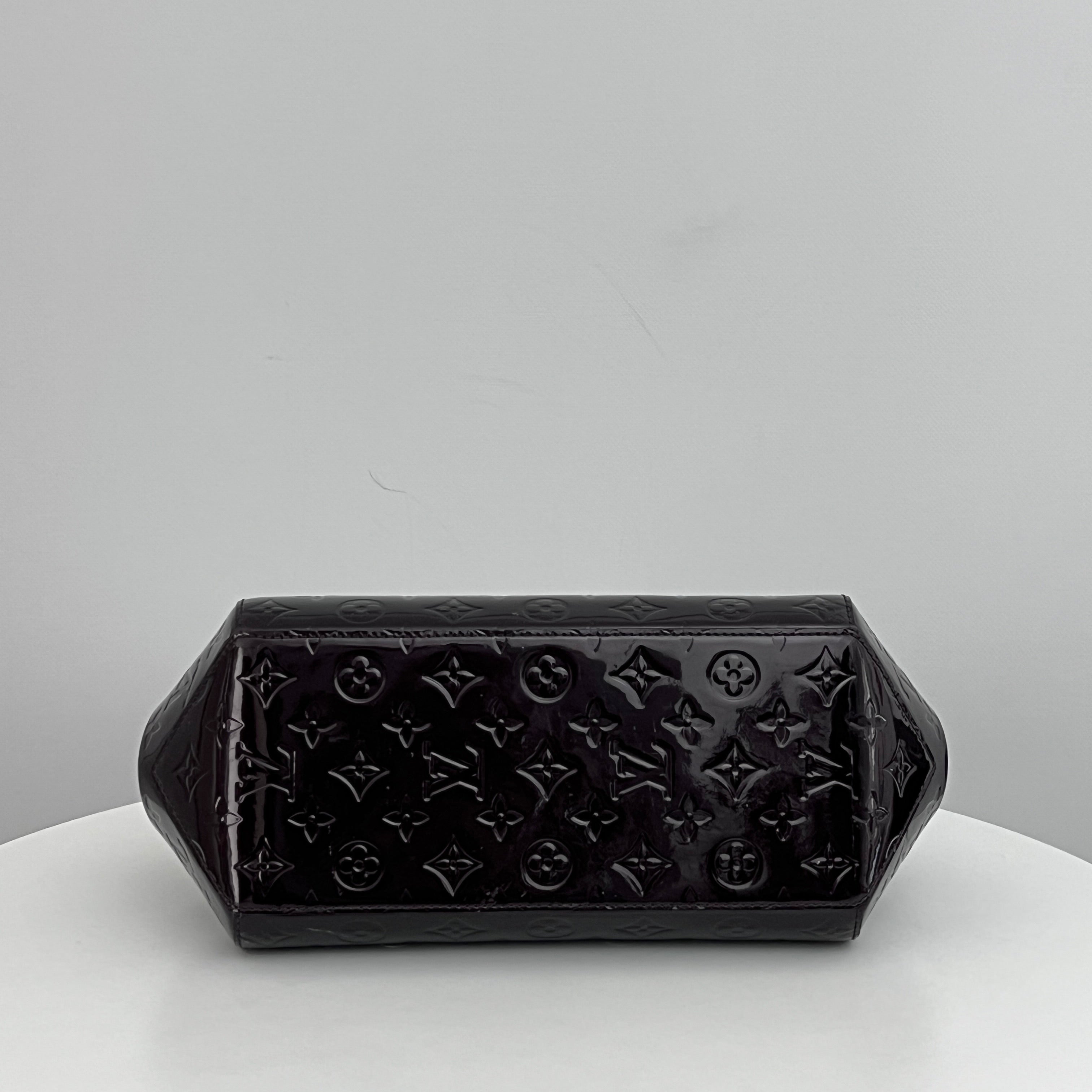 Sac LOUIS VUITTON Sherwood cuir verni violet
