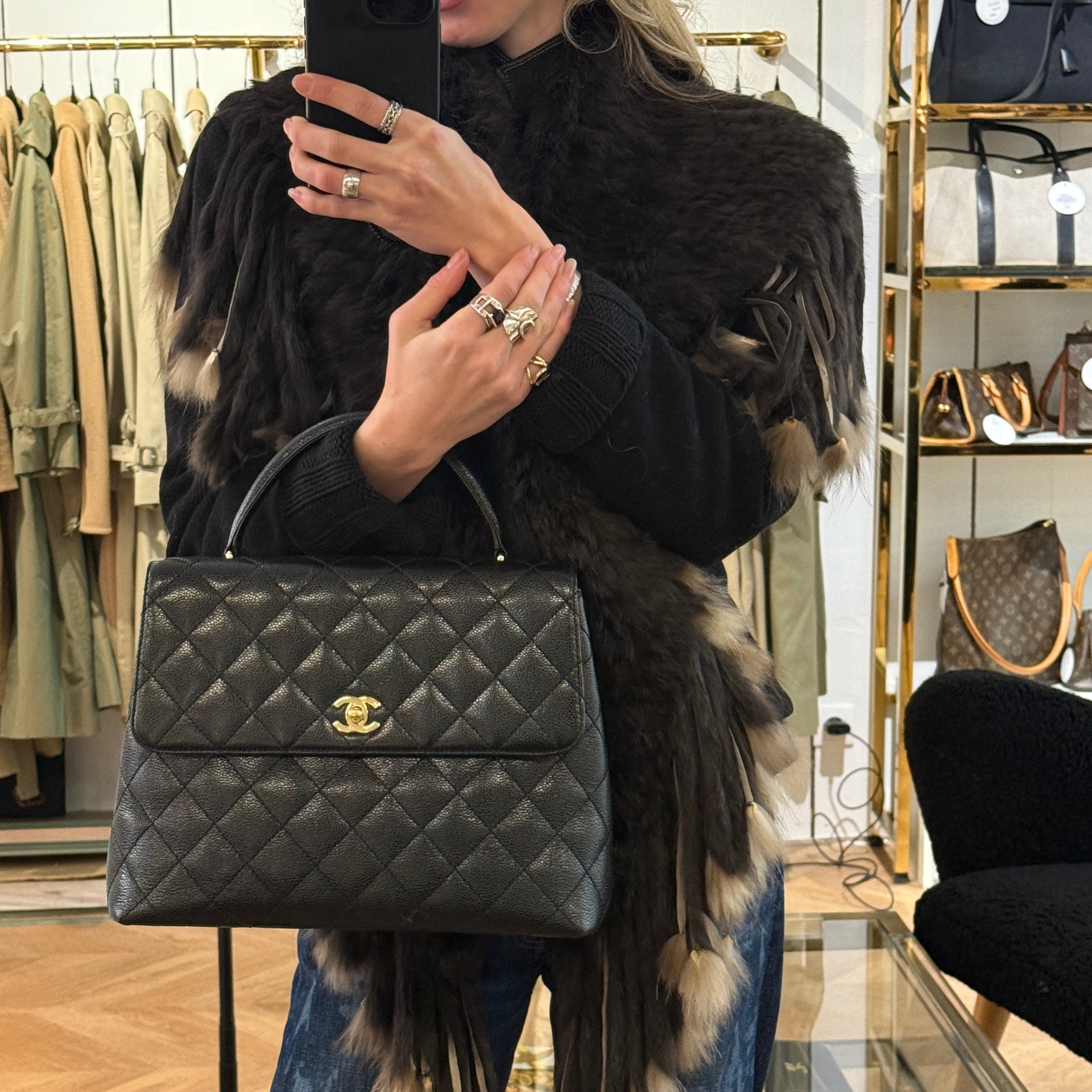 Sac à main CHANEL Top Handle cuir caviar noir