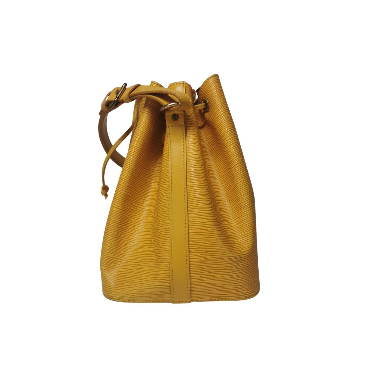 LOUIS VUITTON Noé leather bucket bag Yellow