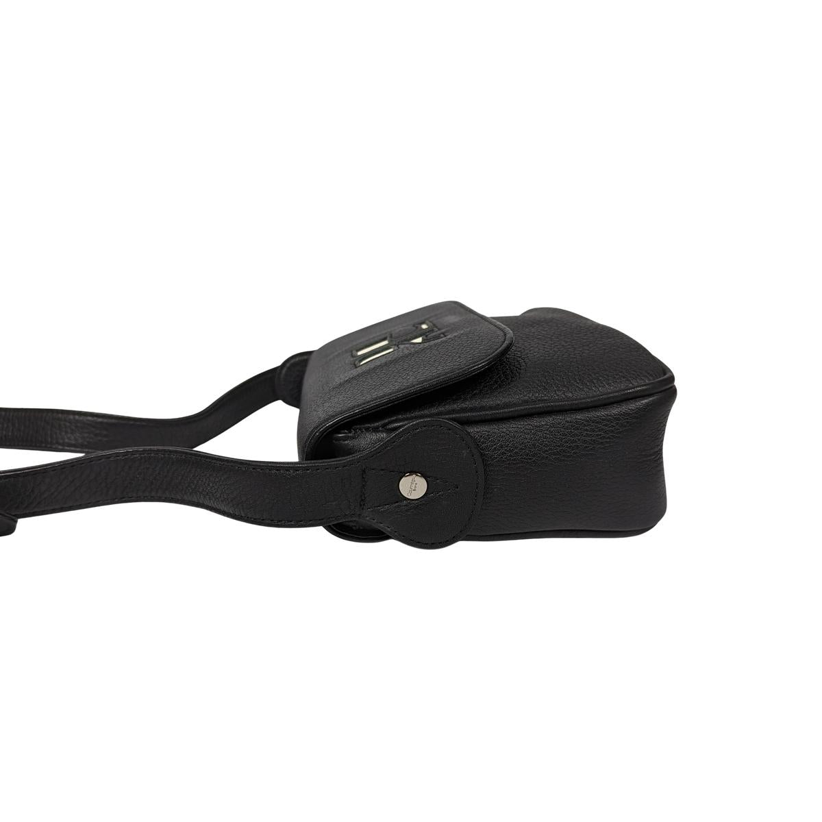 COURREGES Camera grained leather shoulder bag Black