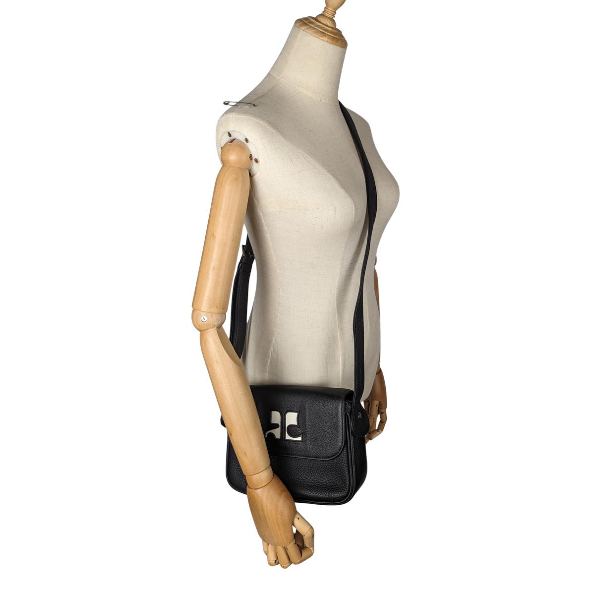 COURREGES Camera grained leather shoulder bag Black