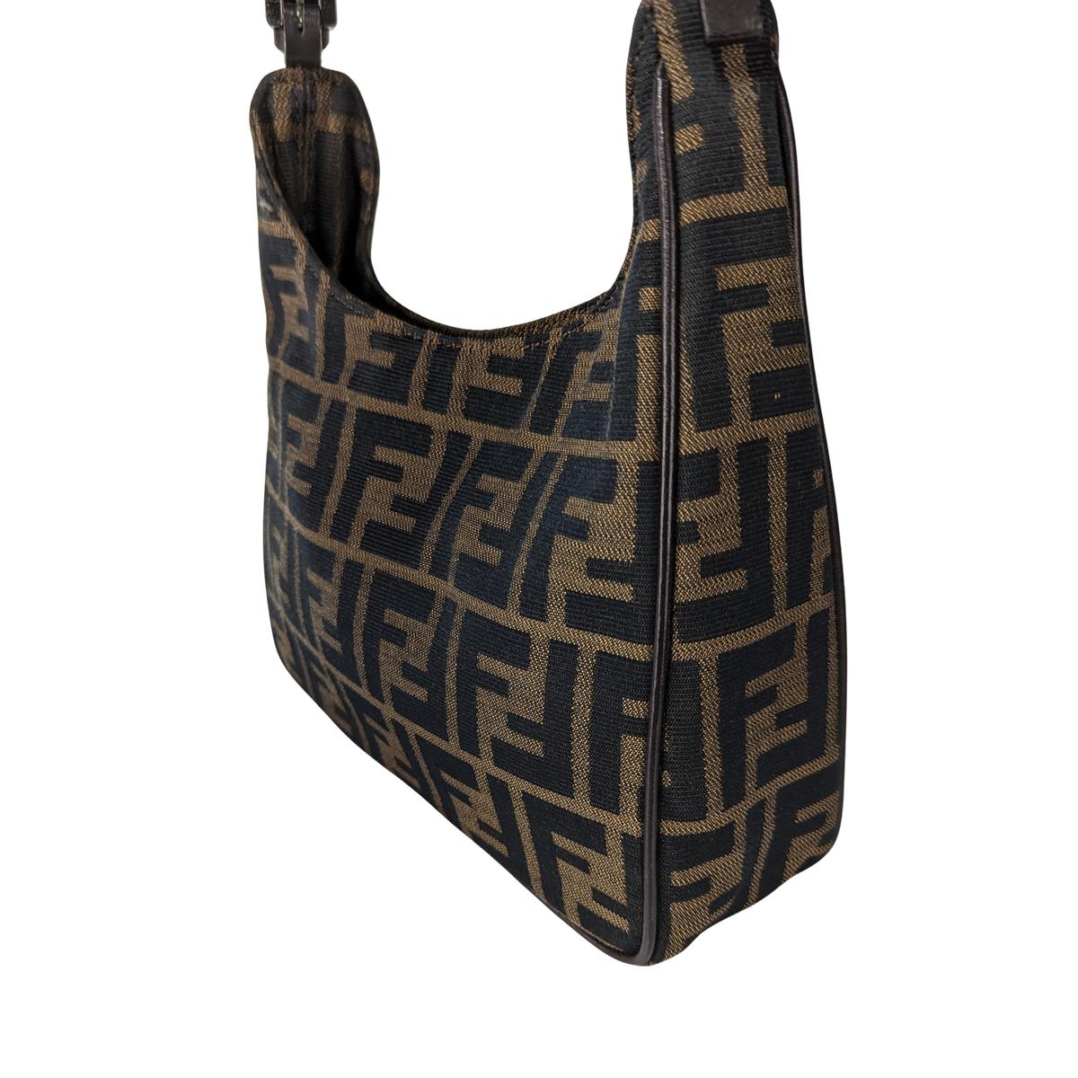 Sac à main FENDI Hobo Zucca toile et cuir Marron