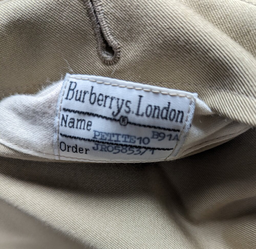 Trench Burberry vintage pour femme beige