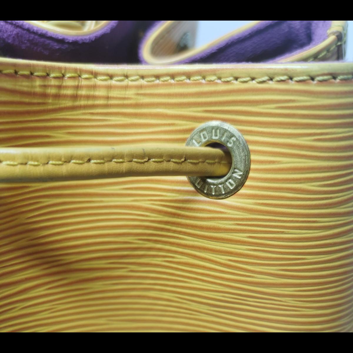 LOUIS VUITTON Noé leather bucket bag Yellow