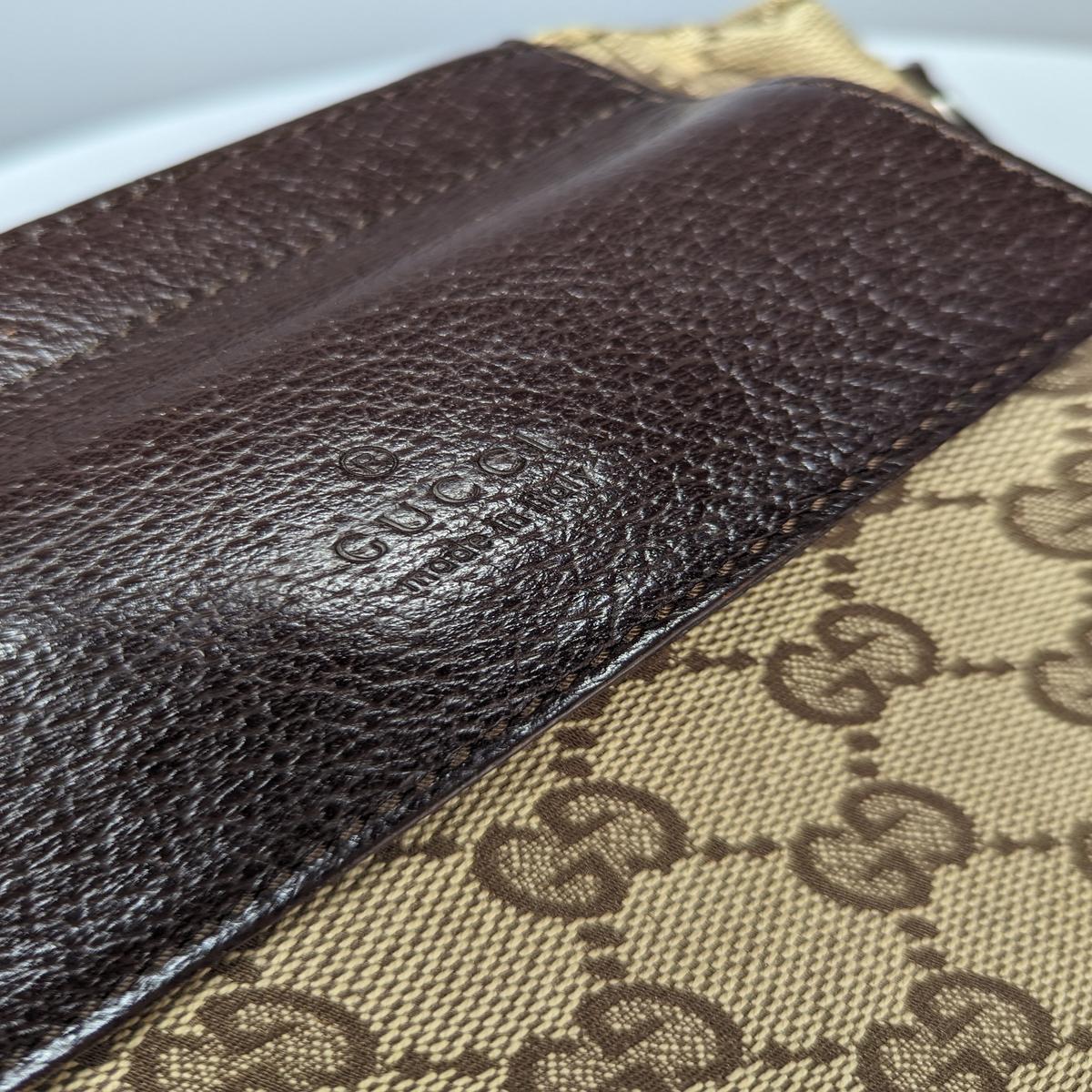 Sac ceinture GUCCI GG toile et cuir Marron