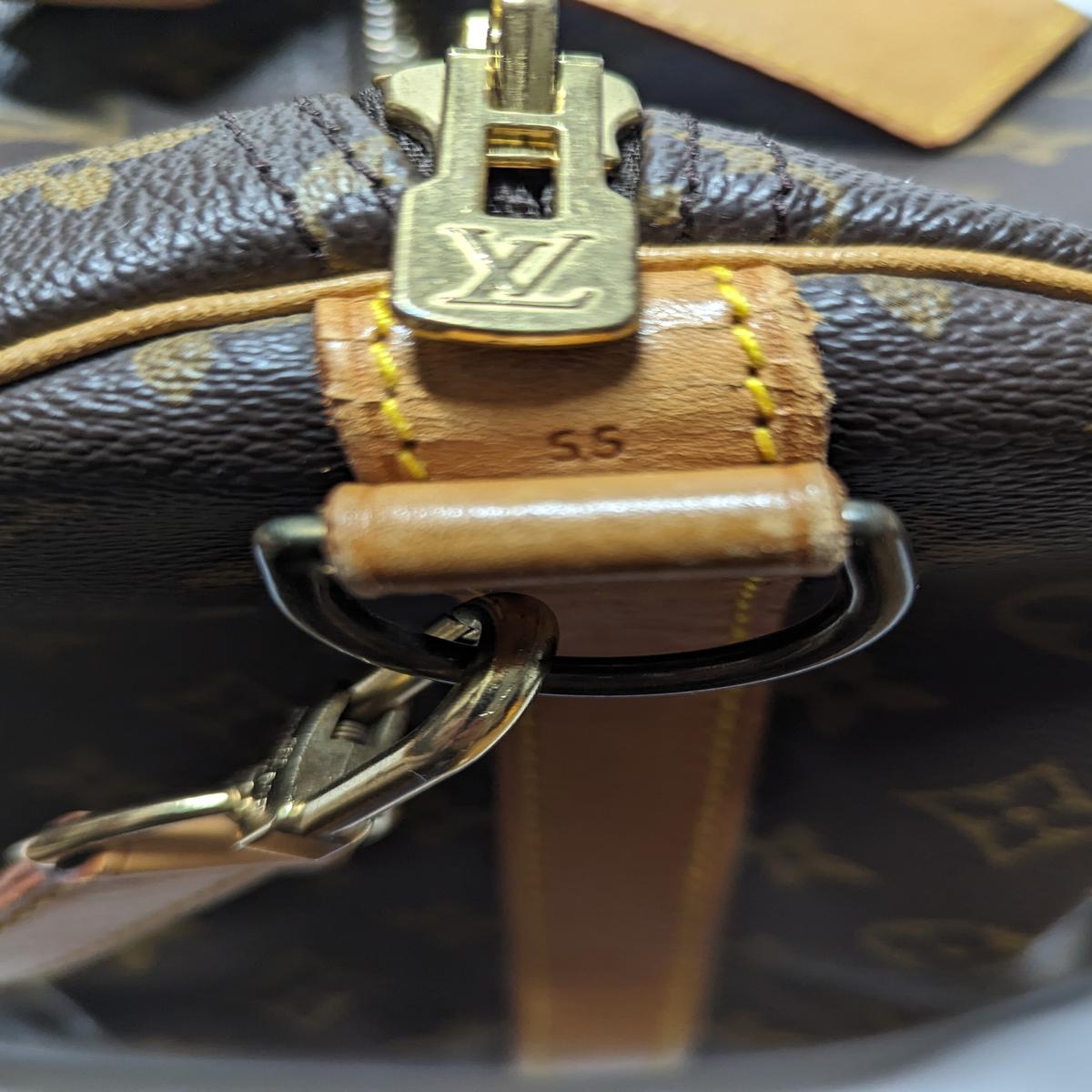 LOUIS VUITTON Keepall 55 canvas and leather travel bag Brown S082426