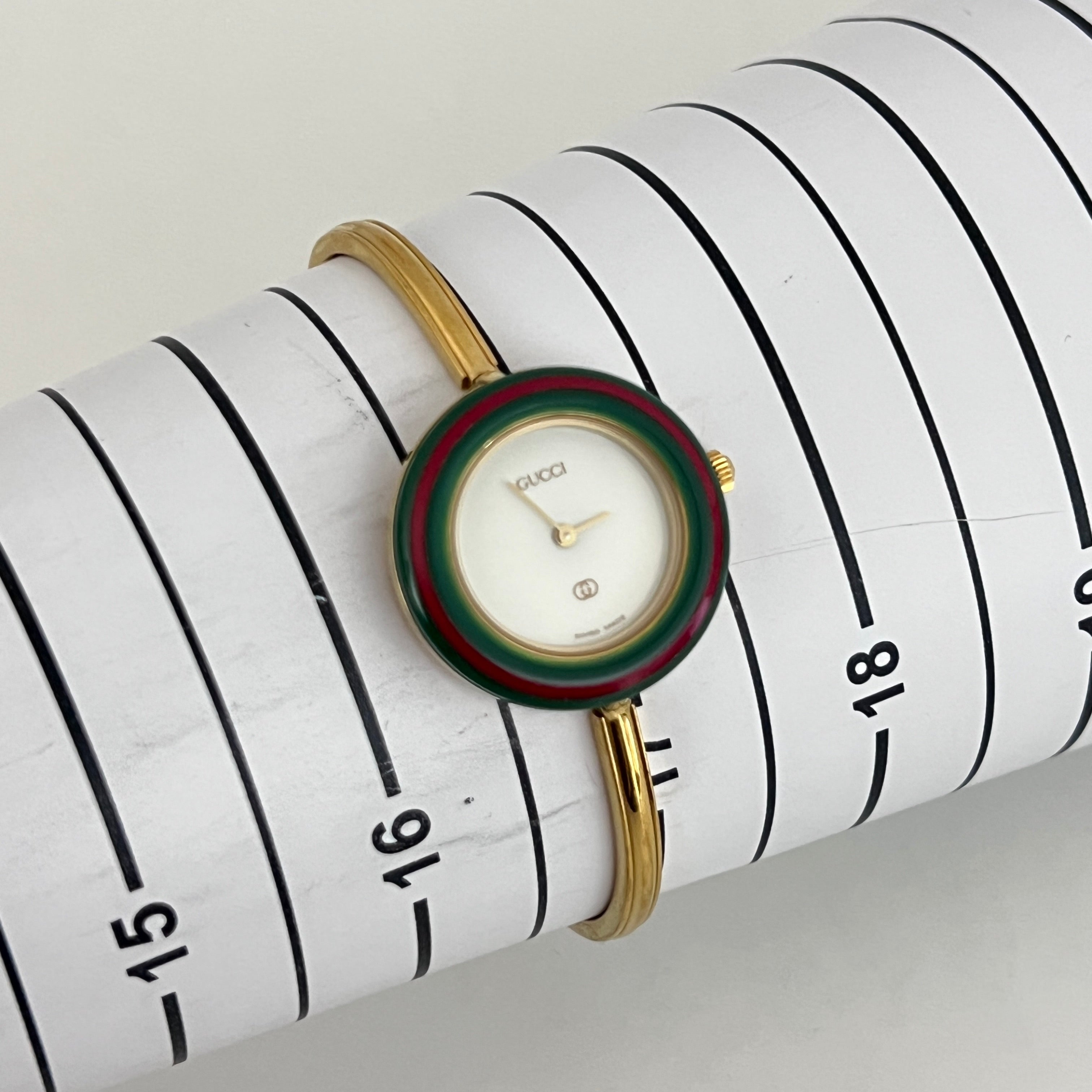 Montre GUCCI Play plaqué or doré