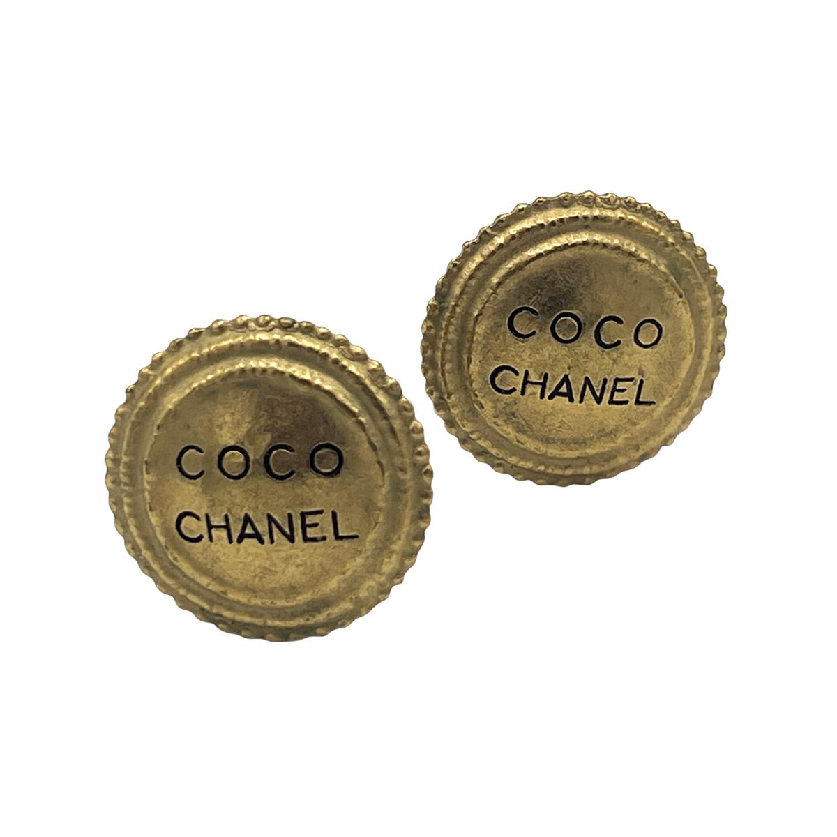 Boucles d'oreilles CHANEL Coco Médaillon Clip On métal doré