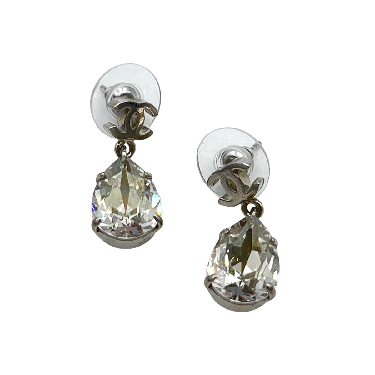 Boucles d'oreilles CHANEL CC Goutte Cristal acier argenté