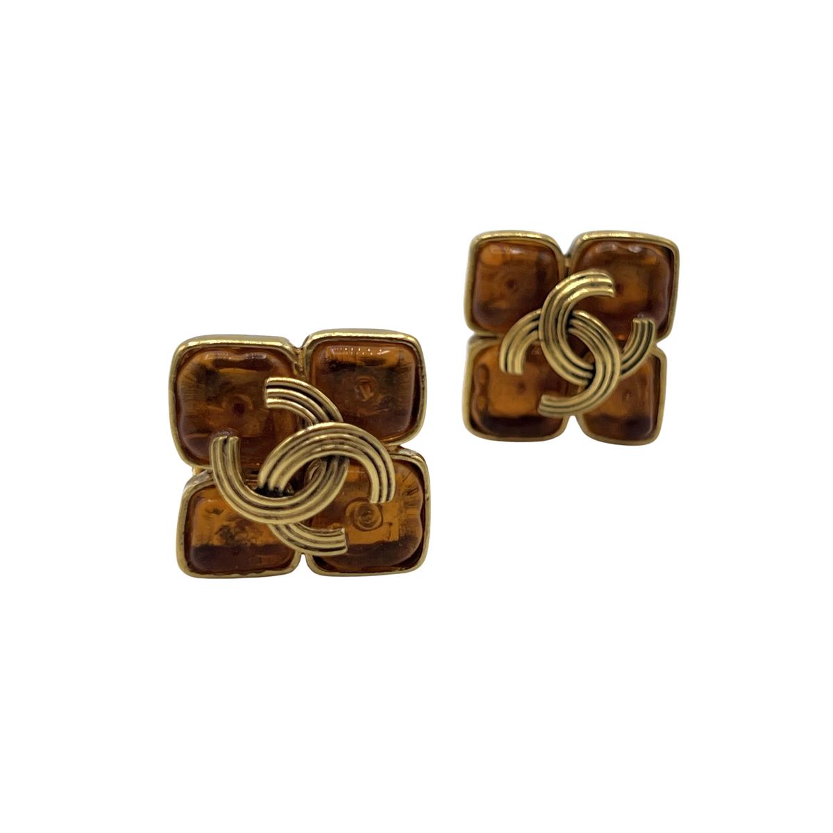 Boucles d'oreilles CHANEL CC Clip On métal doré