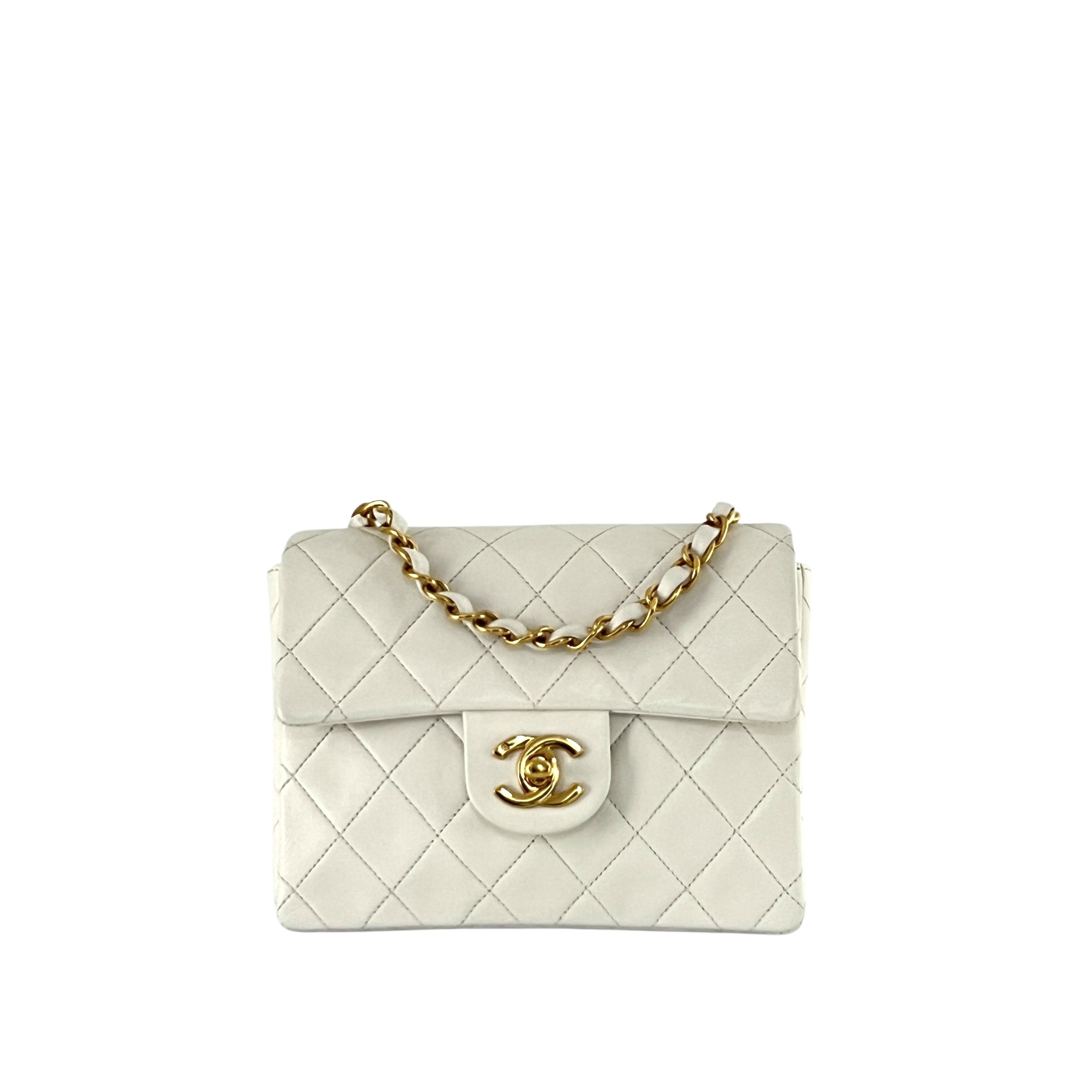 Sac à main CHANEL Timeless Classique Mini  Simple Flap cuir d'agneau blanc