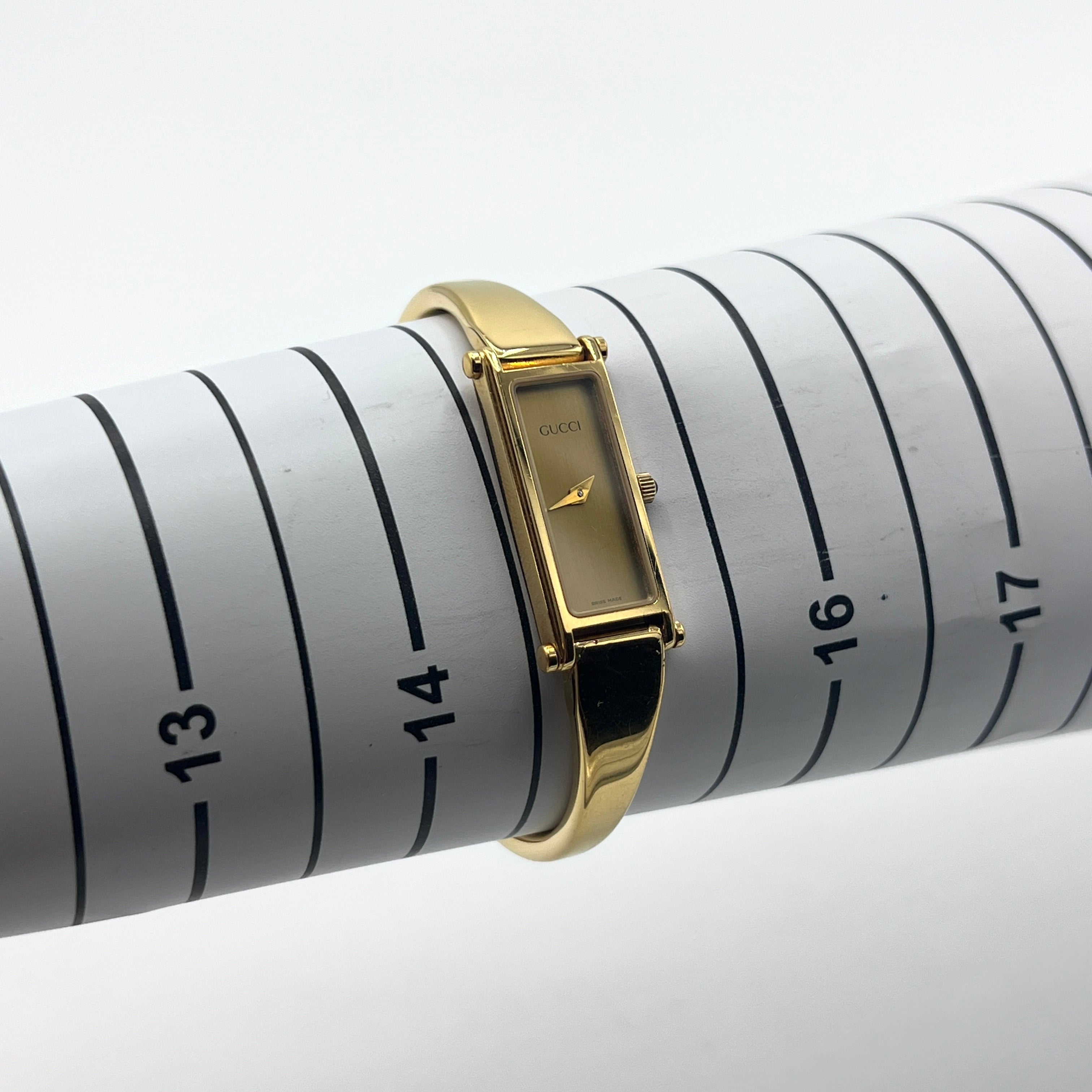 Montre GUCCI 1500 plaqué or Doré