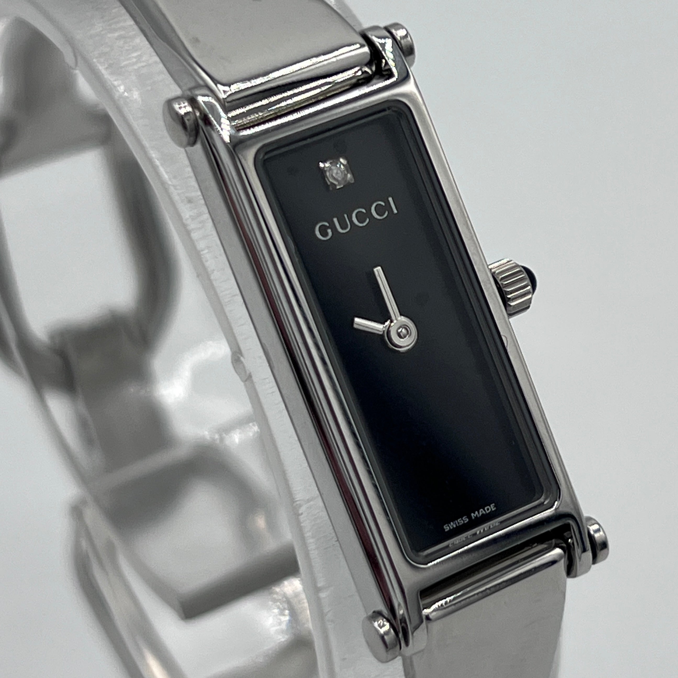 Montre GUCCI 1500 L acier Argenté