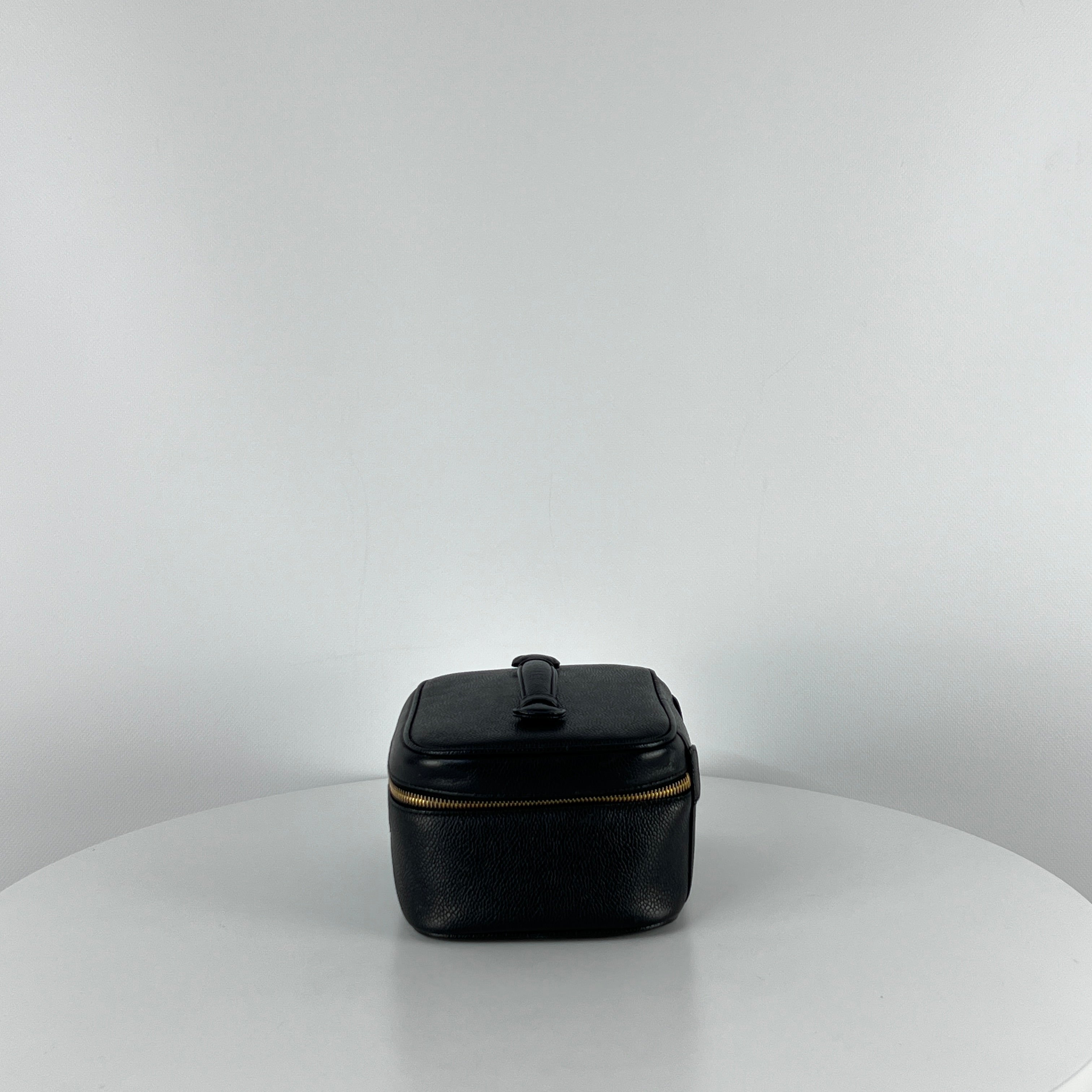 Sac CHANEL Vanity cuir noir