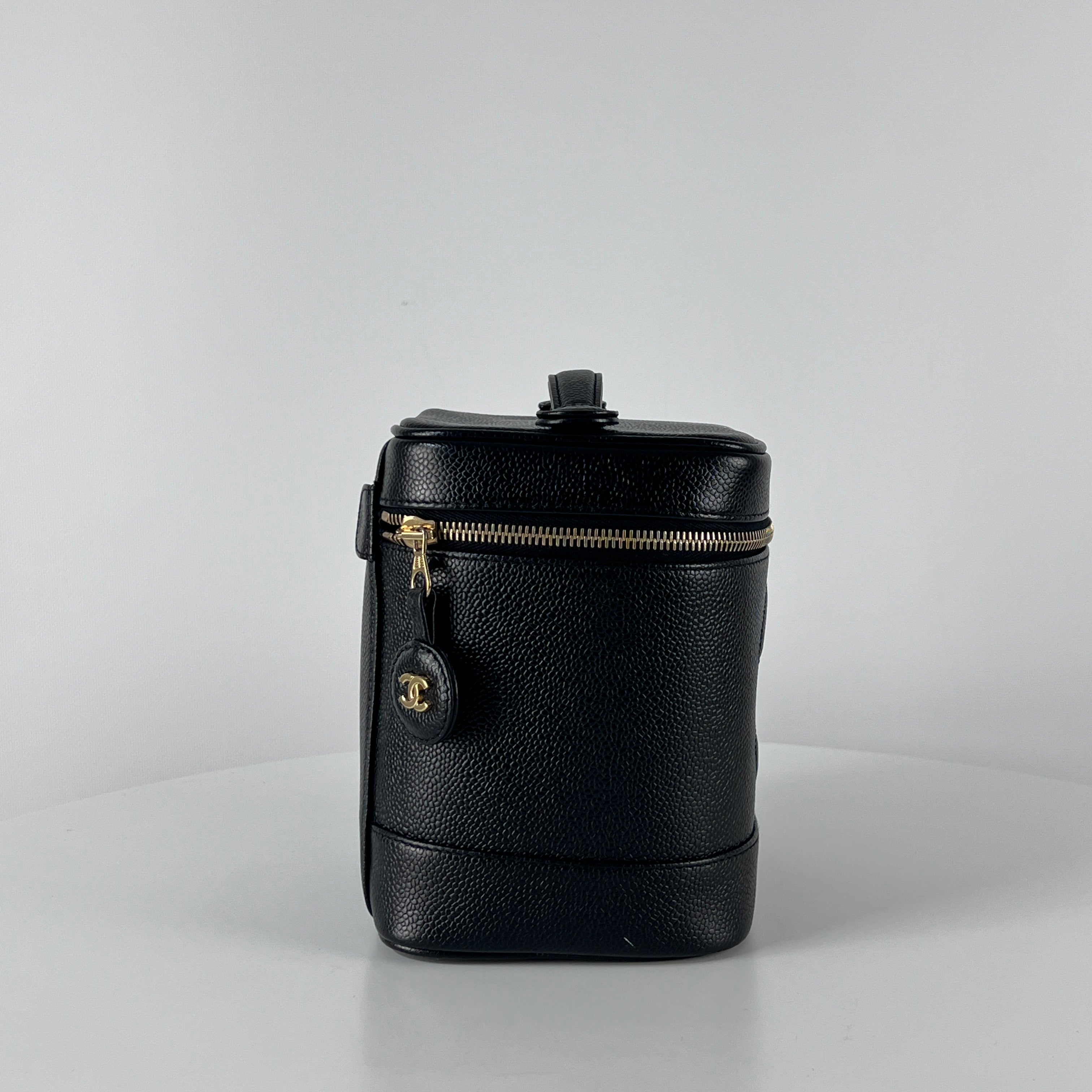 Sac à main CHANEL Vanity cuir noir