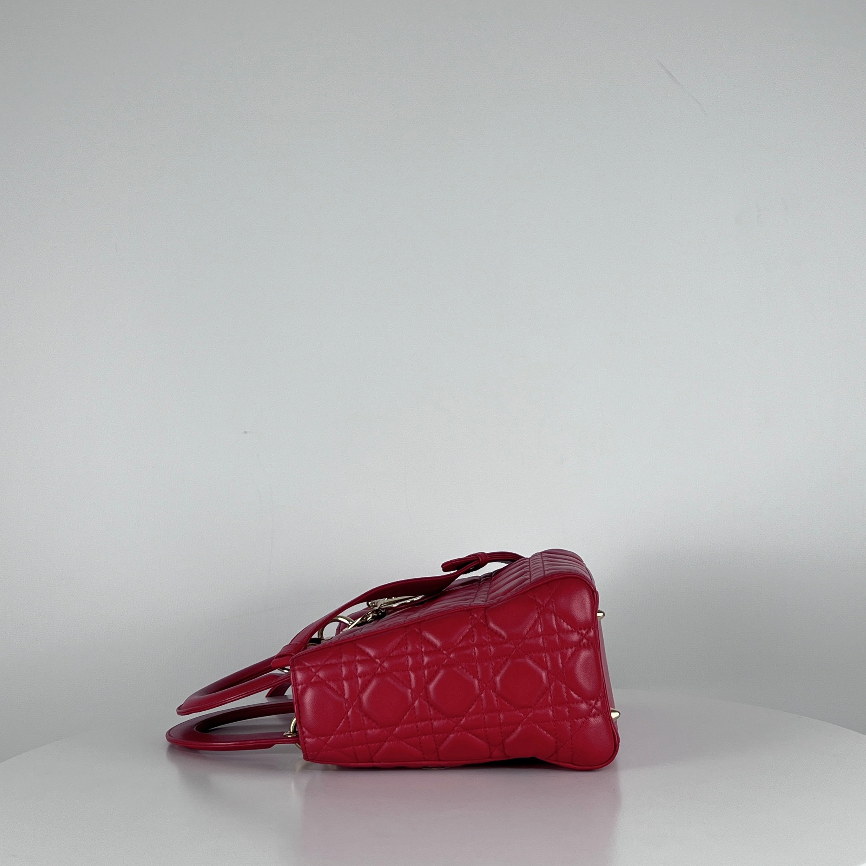 Sac à main DIOR Lady Dior cuir rouge