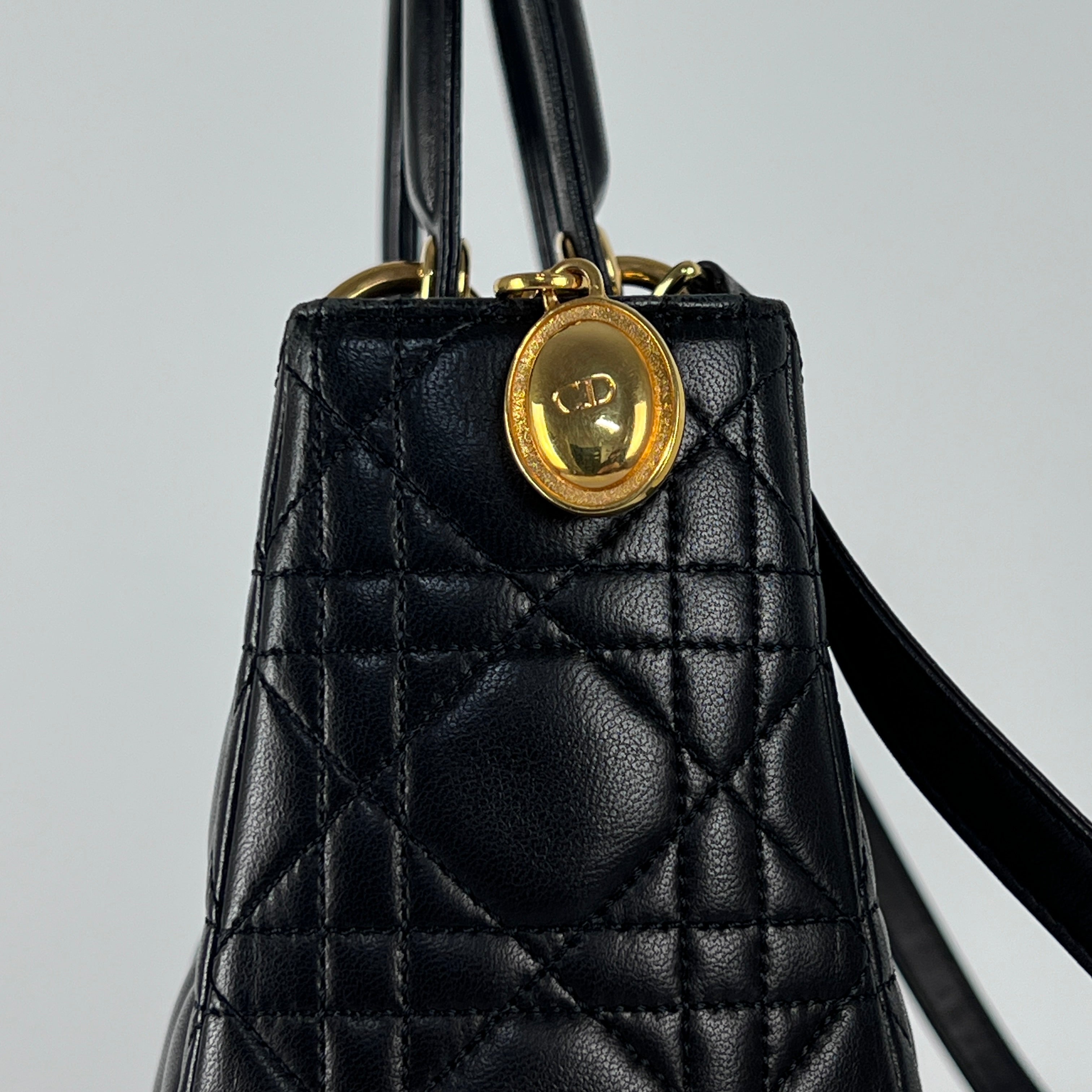 Sac à main DIOR Lady Dior cuir noir