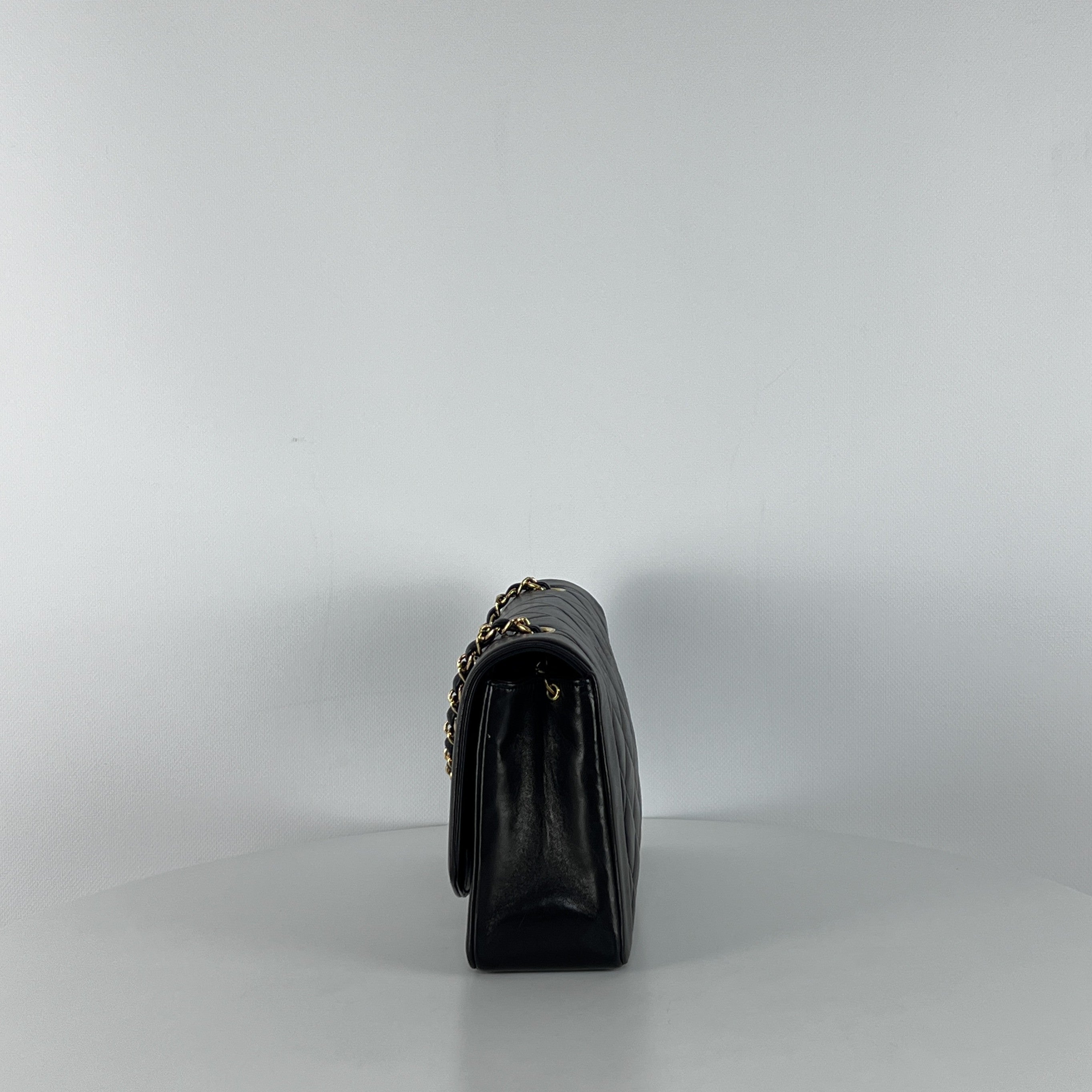 Sac à main CHANEL Diana cuir noir