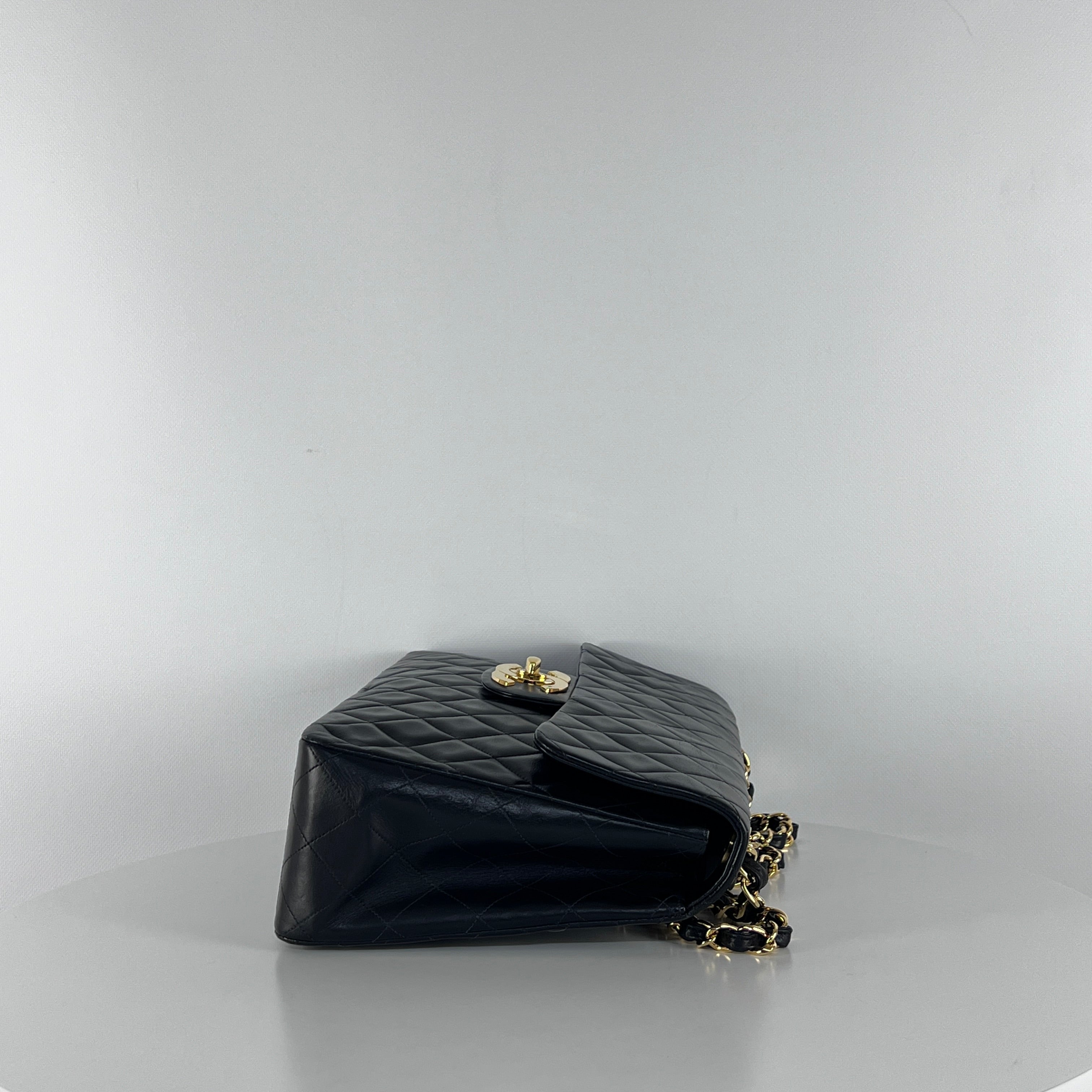 Sac à main CHANEL Timeless Classique Maxi cuir noir