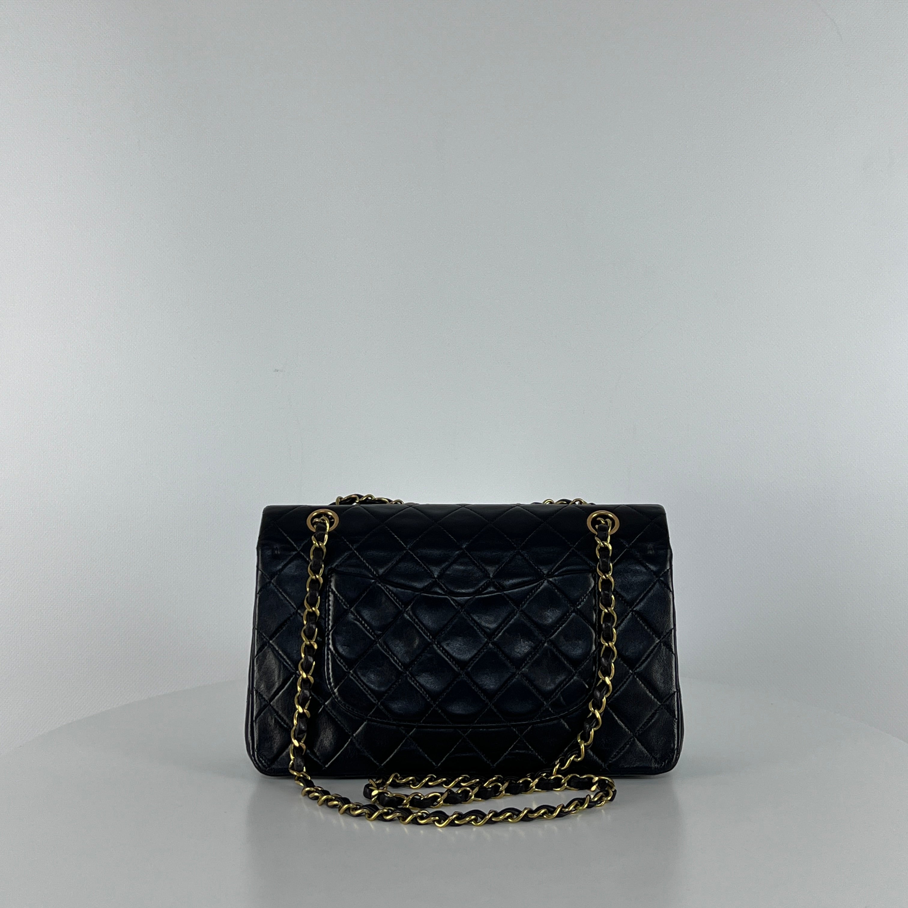 Sac à main CHANEL Timeless Classique Medium cuir noir