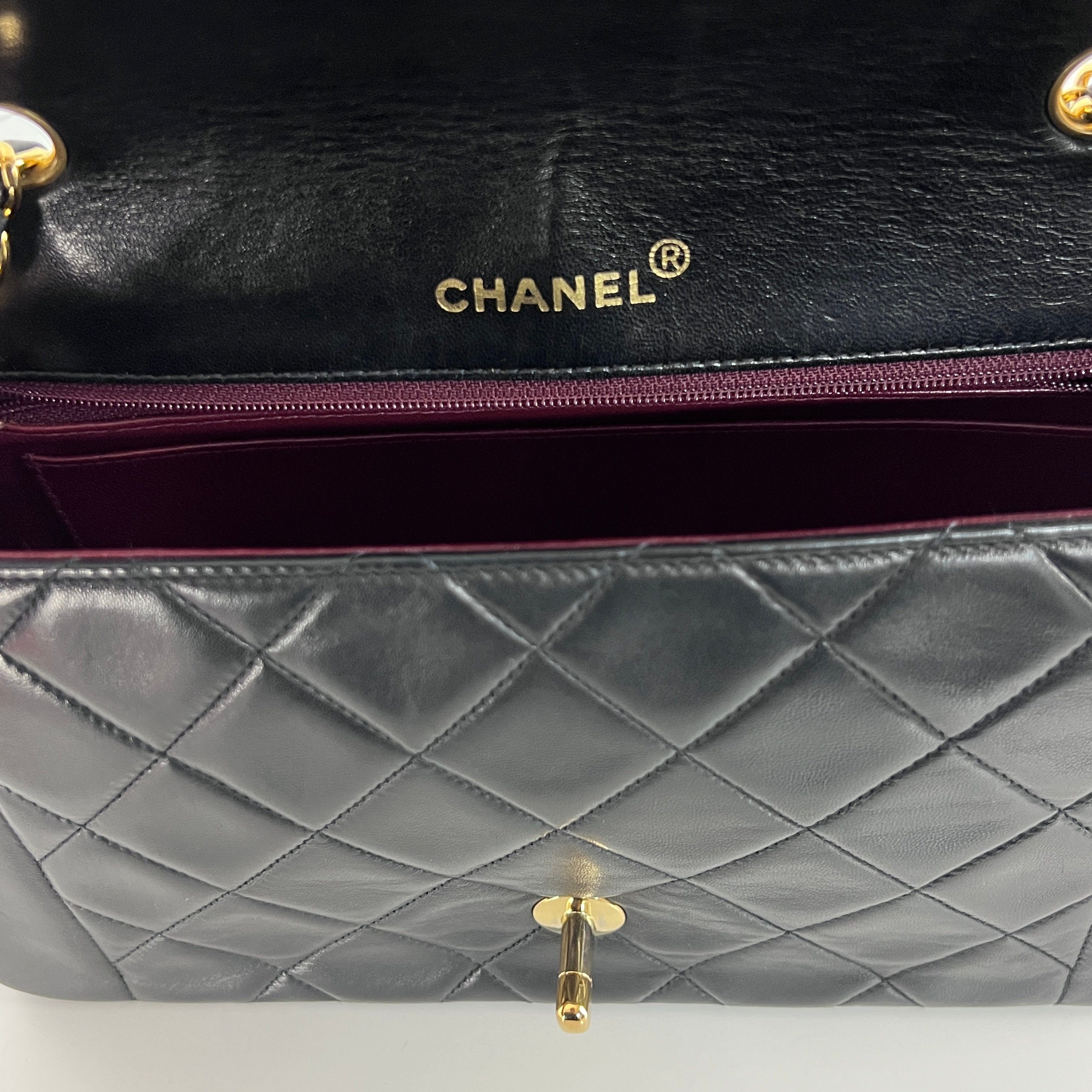 Sac à main CHANEL Diana cuir noir