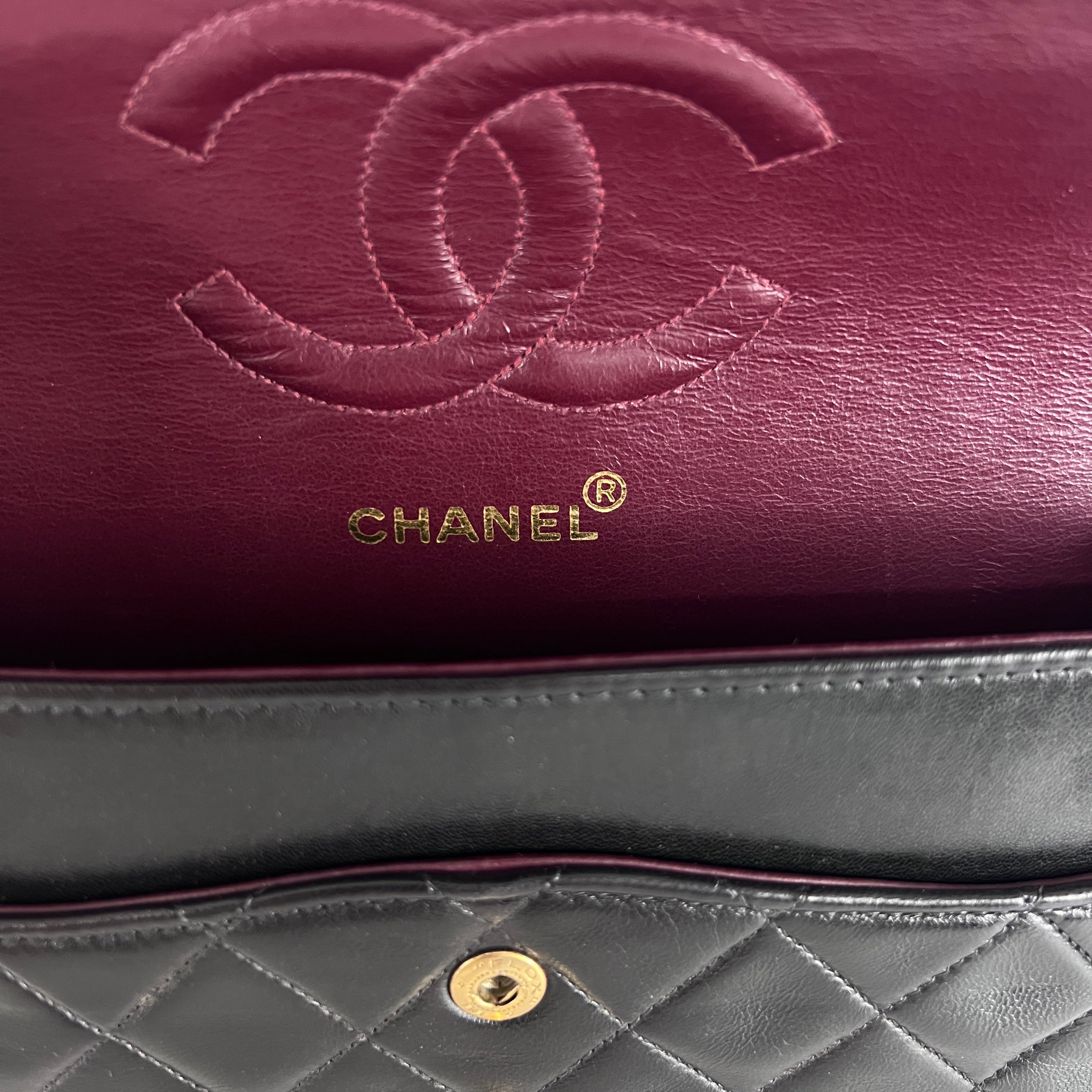 Sac à main CHANEL Timeless Classique Medium cuir noir