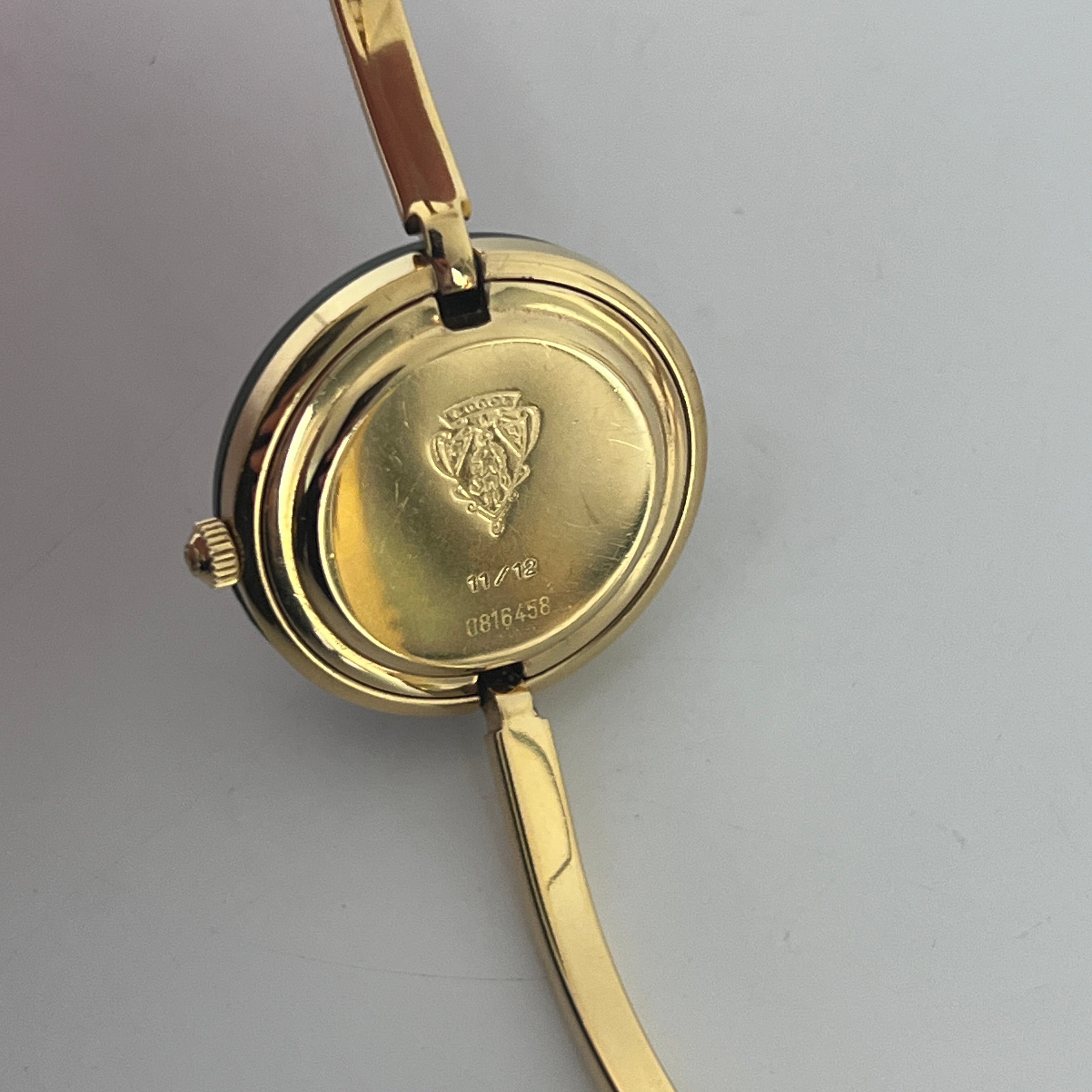 Montre GUCCI 11/12 plaqué or doré