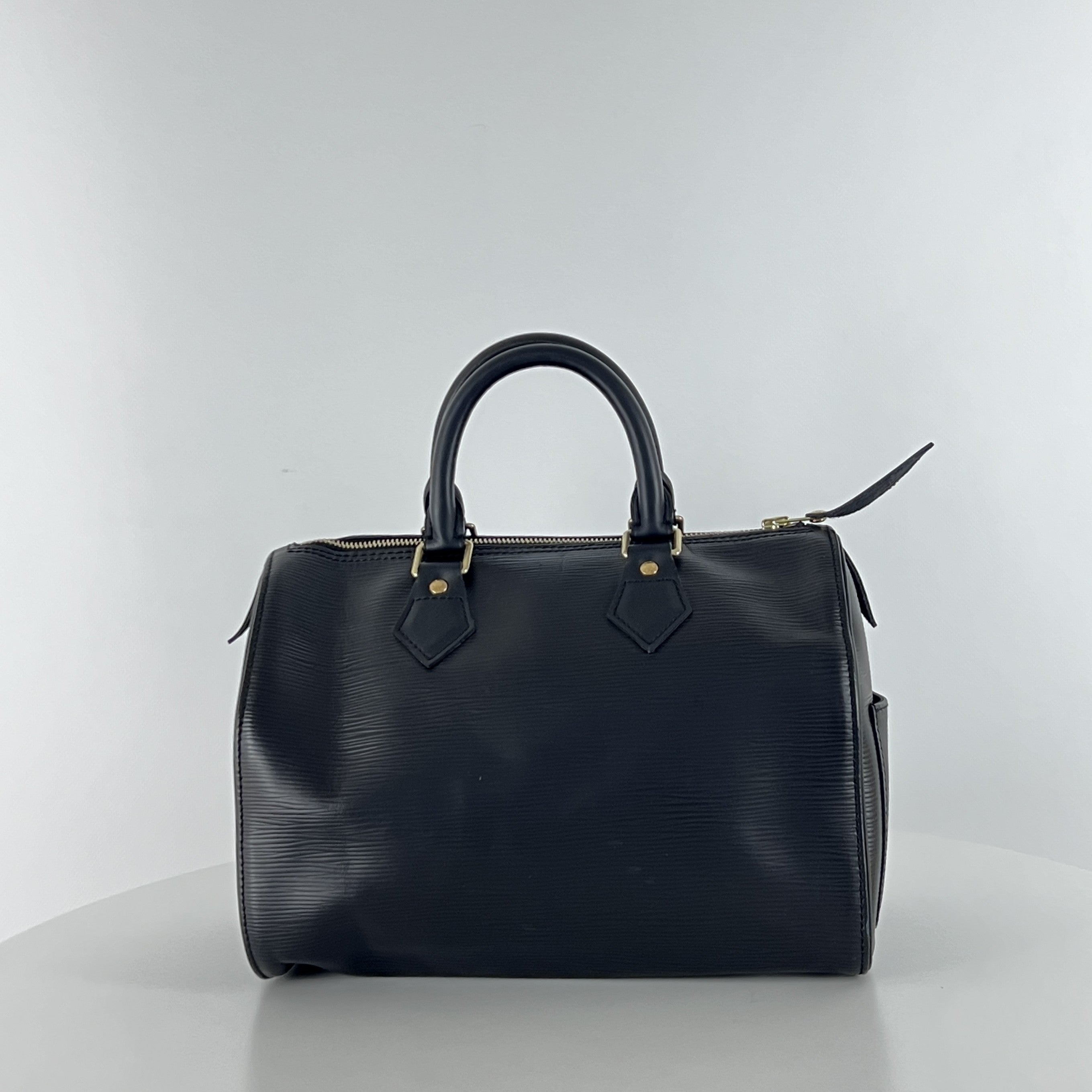 Sac à main LOUIS VUITTON Speedy 25 cuir noir
