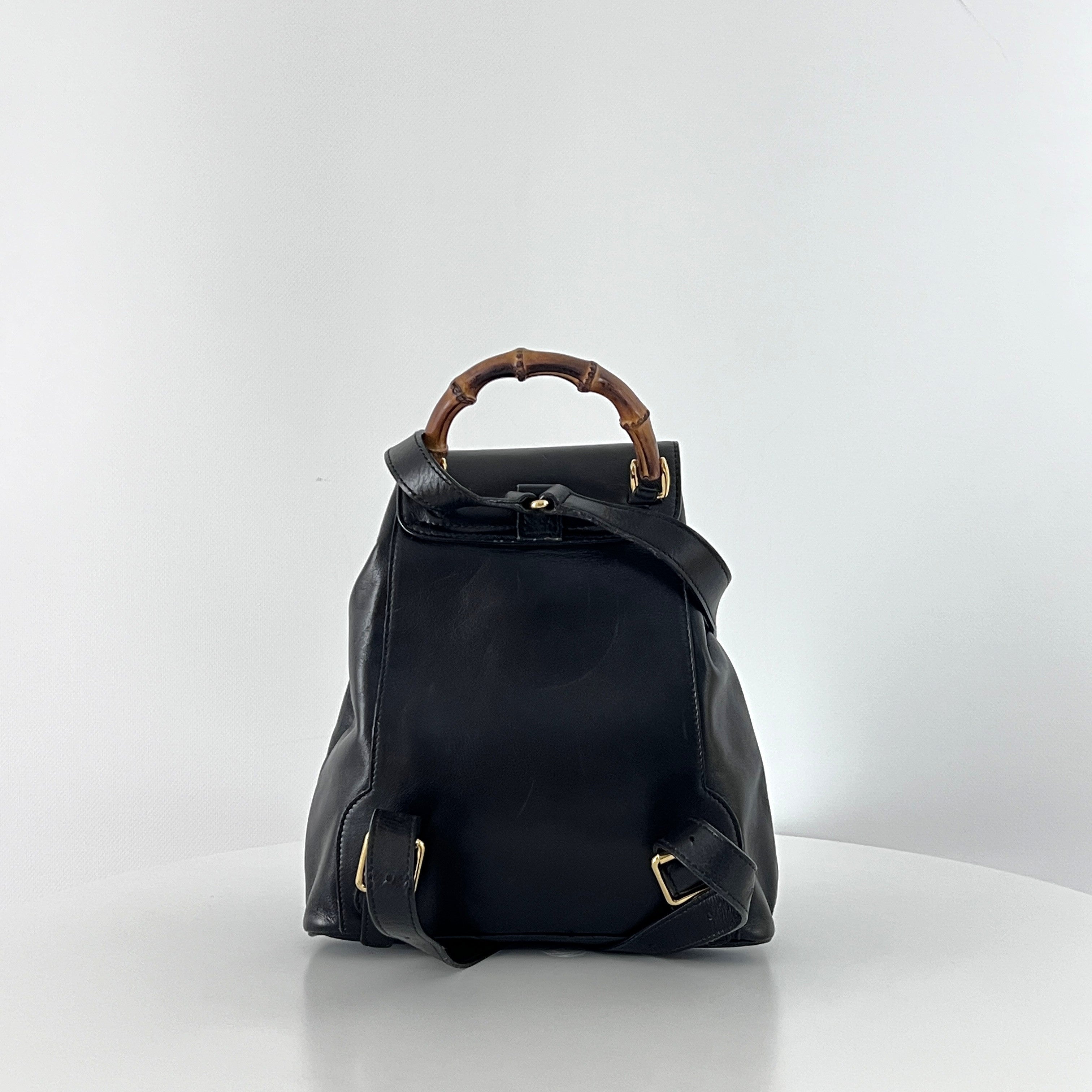 Sac à main GUCCI Bamboo Backpack cuir noir
