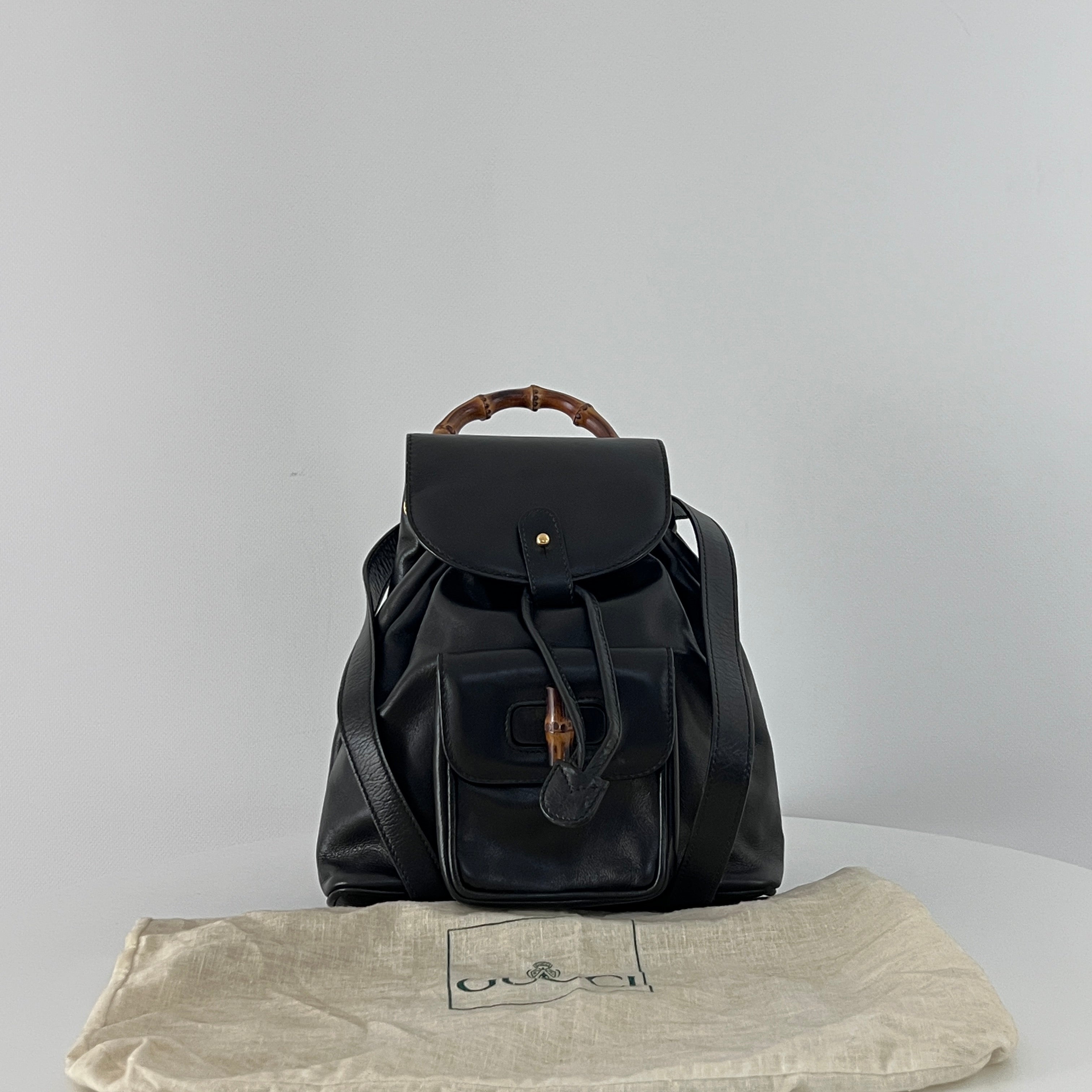 Sac à main GUCCI Bamboo Backpack cuir noir