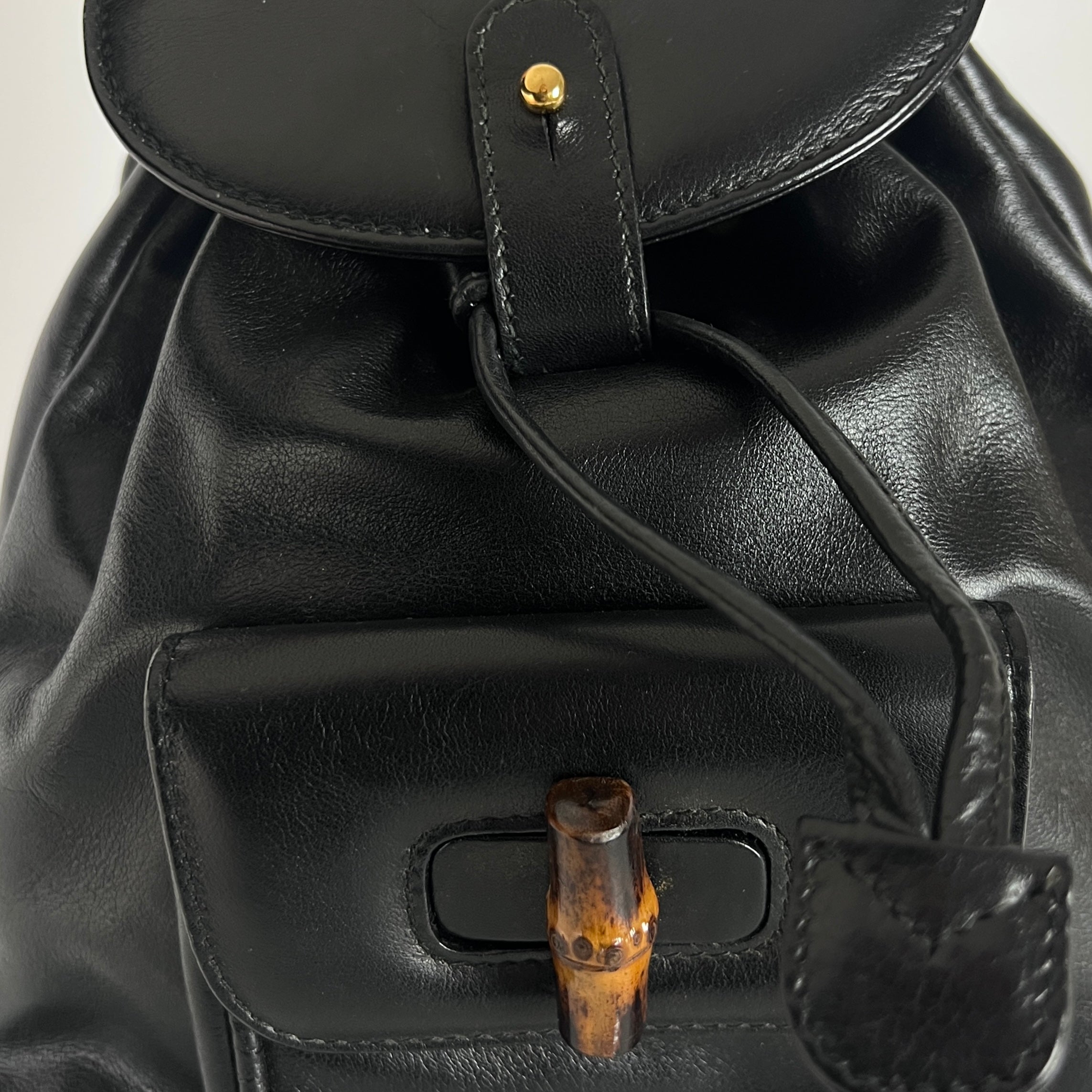 Sac à main GUCCI Bamboo Backpack cuir noir