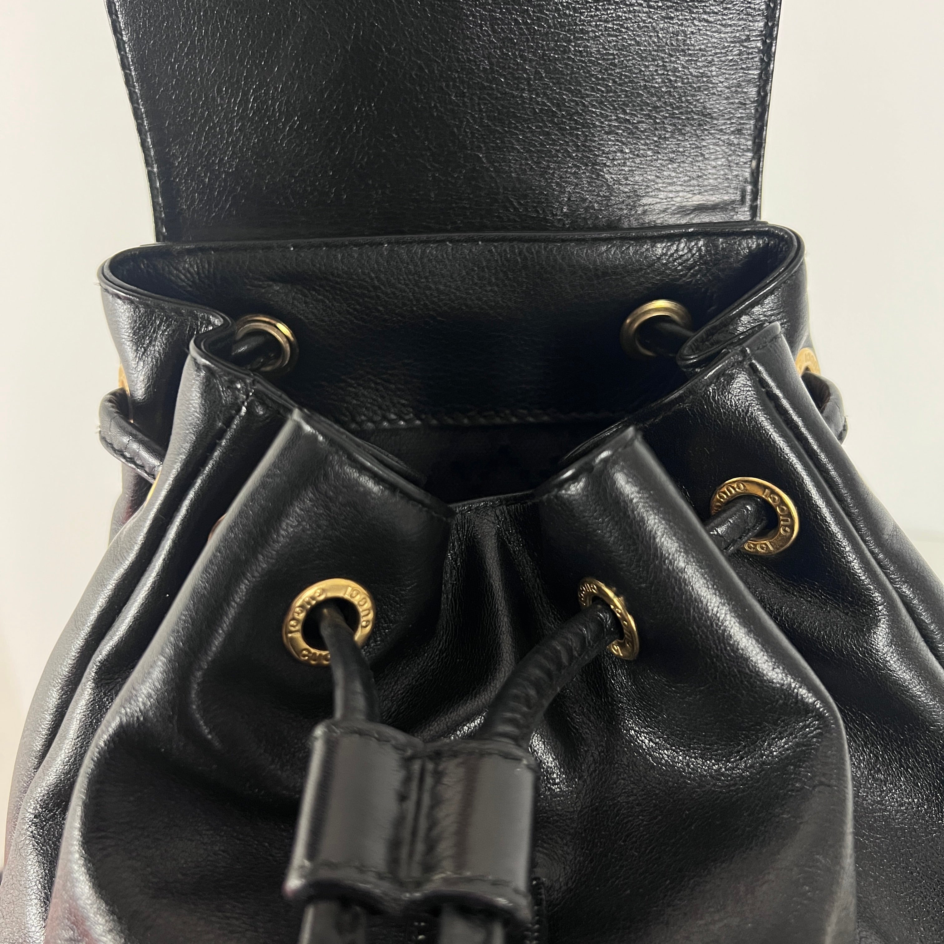 Sac à main GUCCI Bamboo Backpack cuir noir