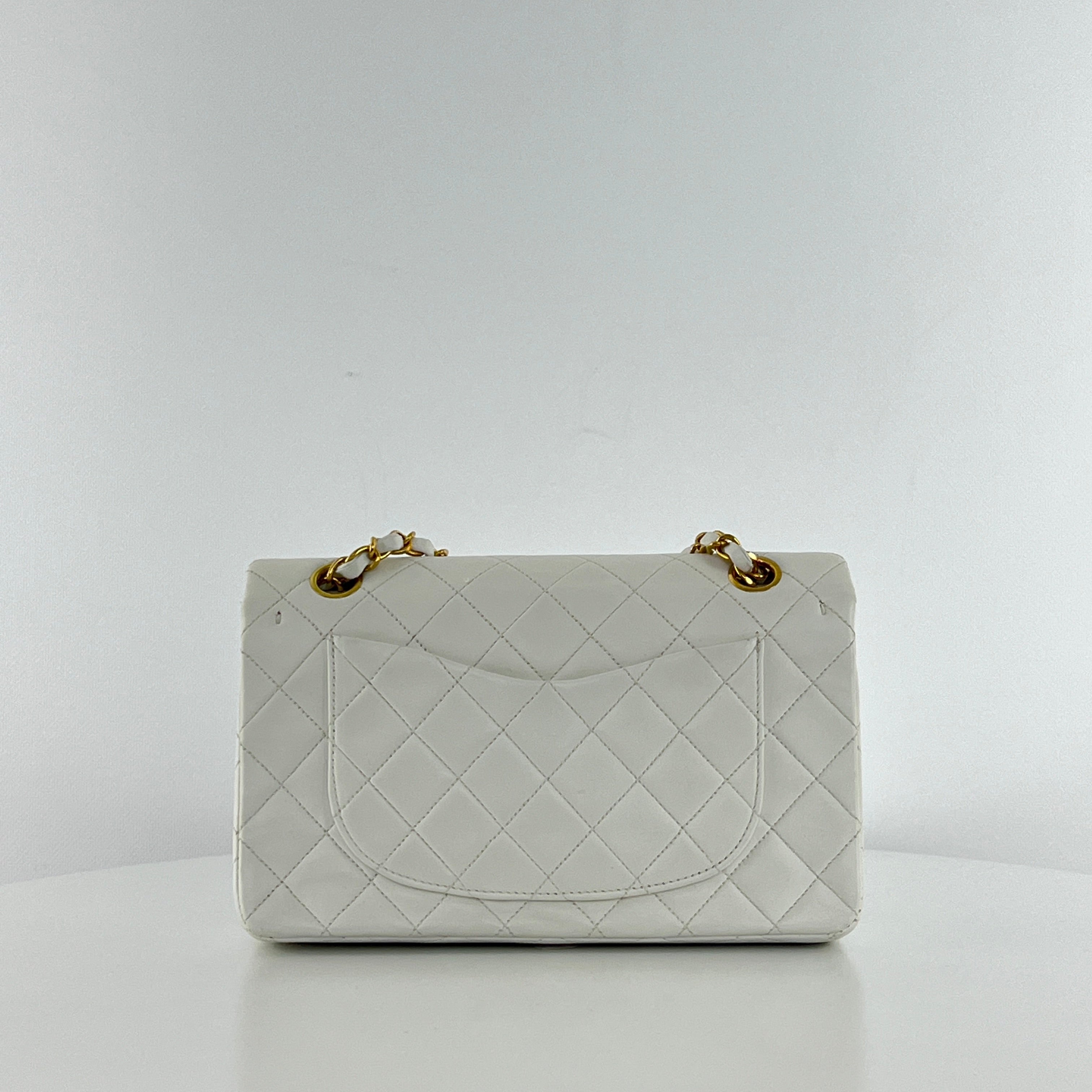 Sac à main CHANEL Timeless Classique Small Double Flap cuir d'agneau blanc