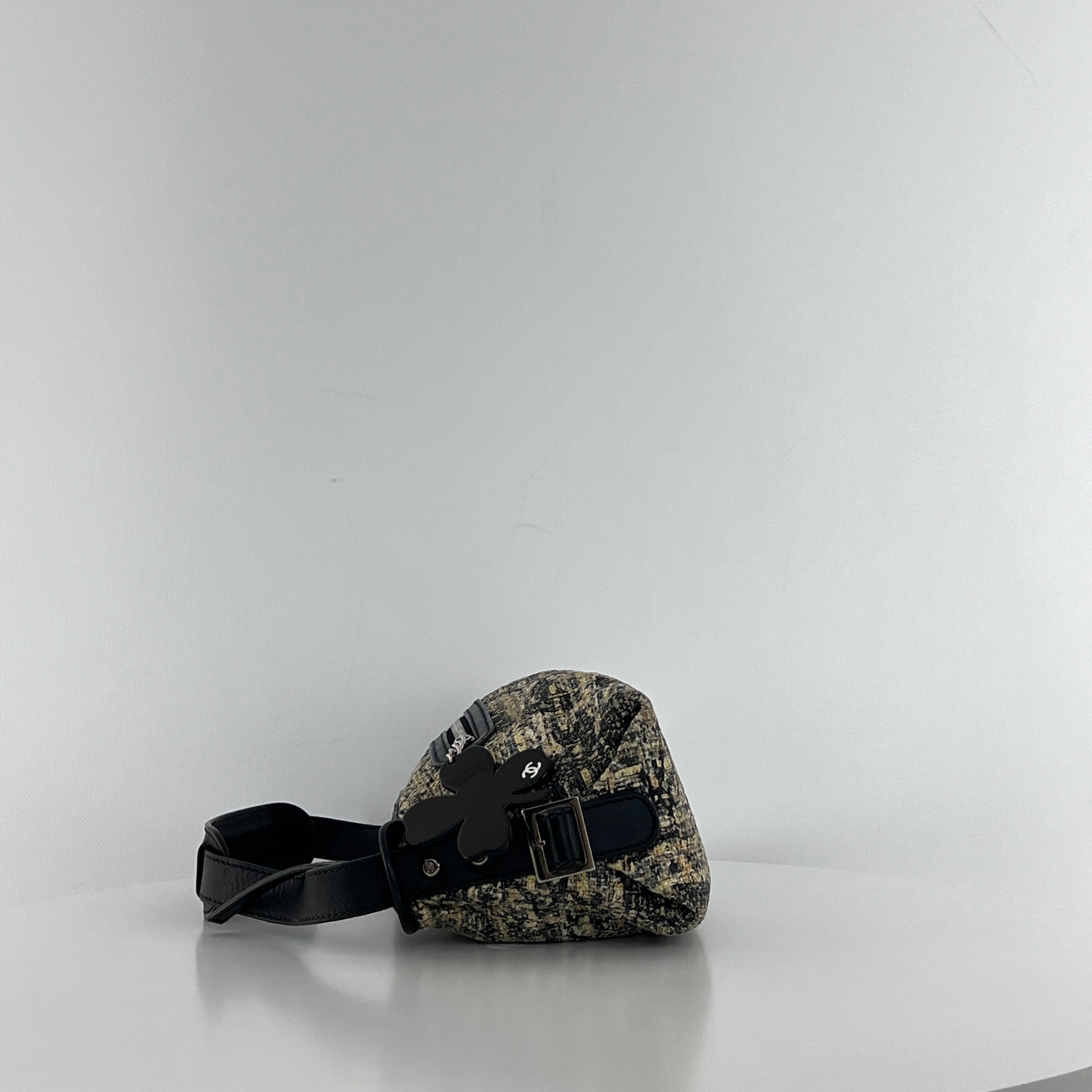 Sac à main CHANEL Hobo Tweed Small tweed et cuir noir