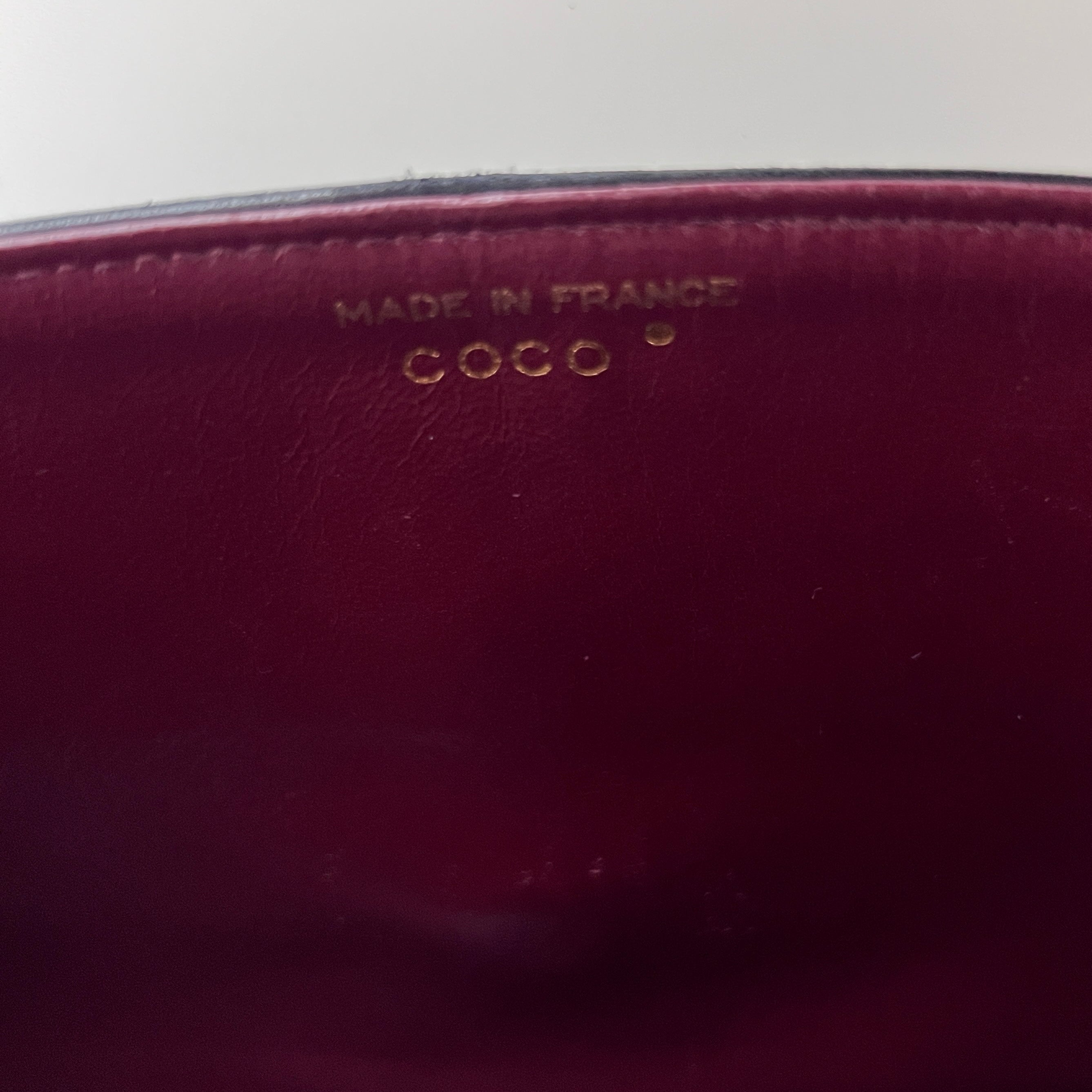 Sac à main CHANEL Timeless Classique Medium Double Flap cuir d'agneau noir