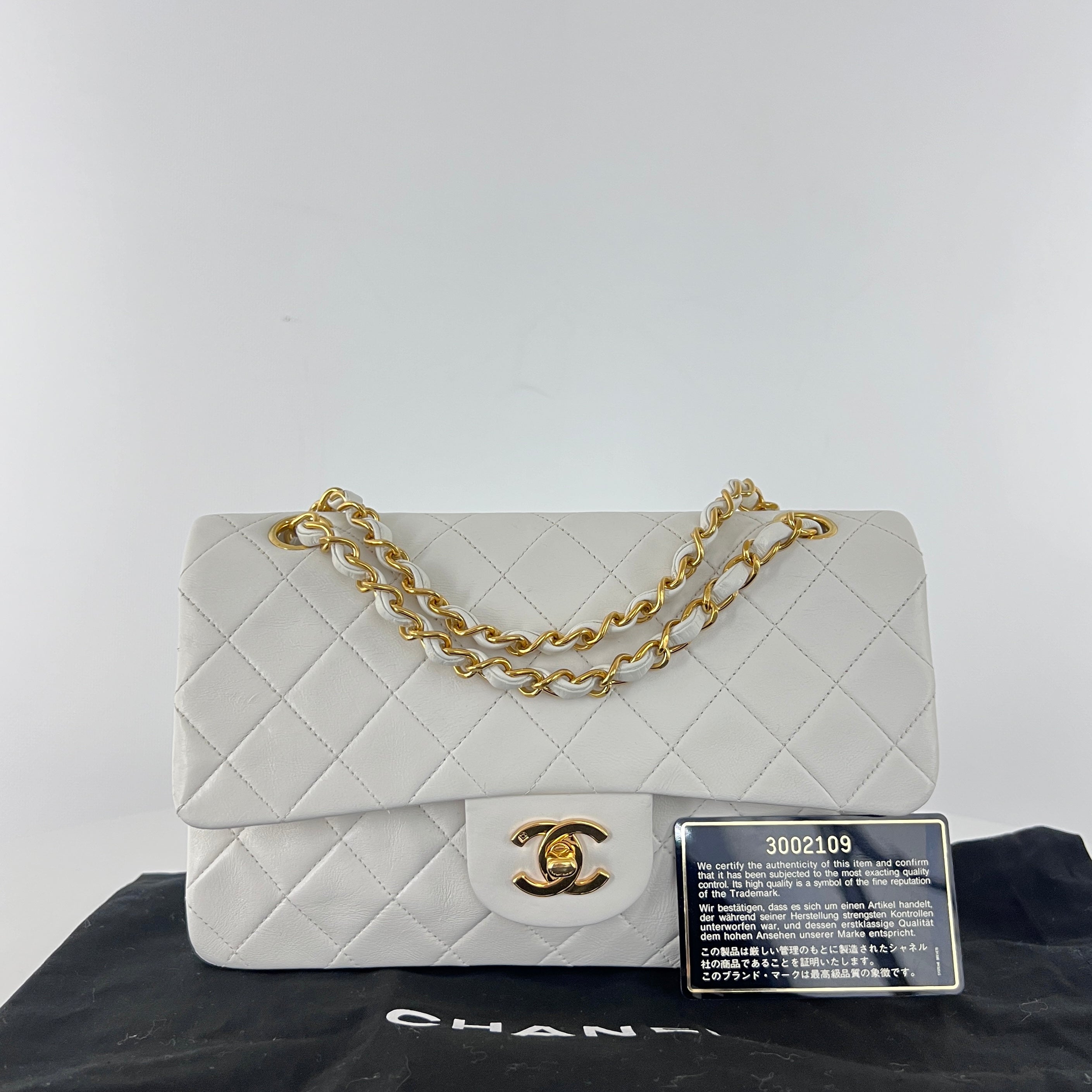 Sac à main CHANEL Timeless Classique Small Double Flap cuir d'agneau blanc