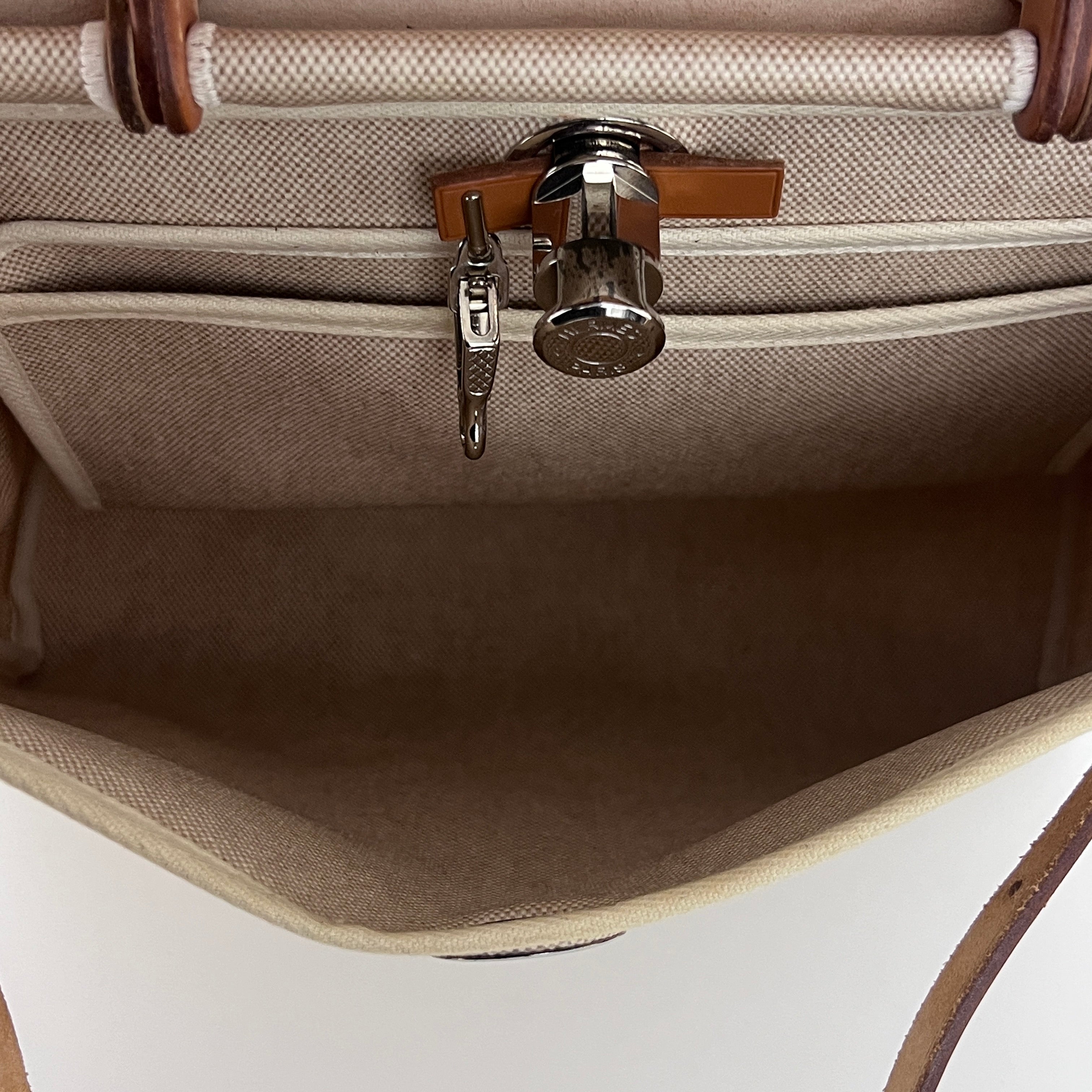 Sac à main HERMÈS Herbag 31 toile et cuir marron