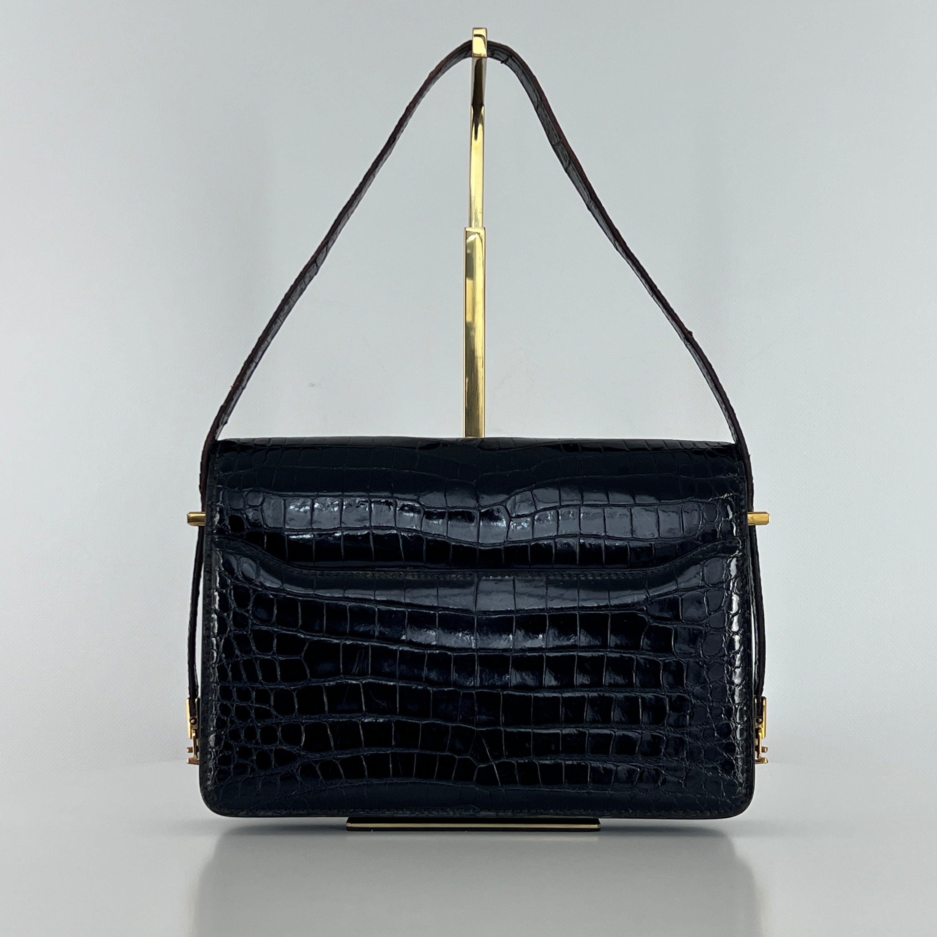 Sac à main CELINE Triomphe crocodile noir