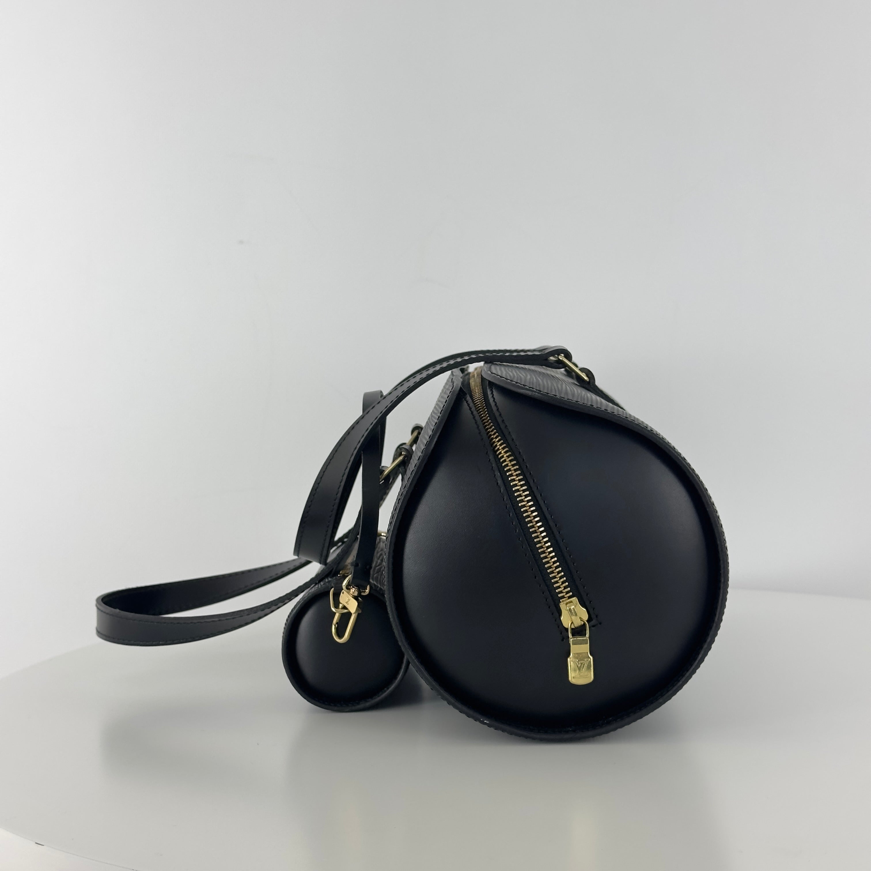 Sac à main LOUIS VUITTON Soufflot cuir épi noir